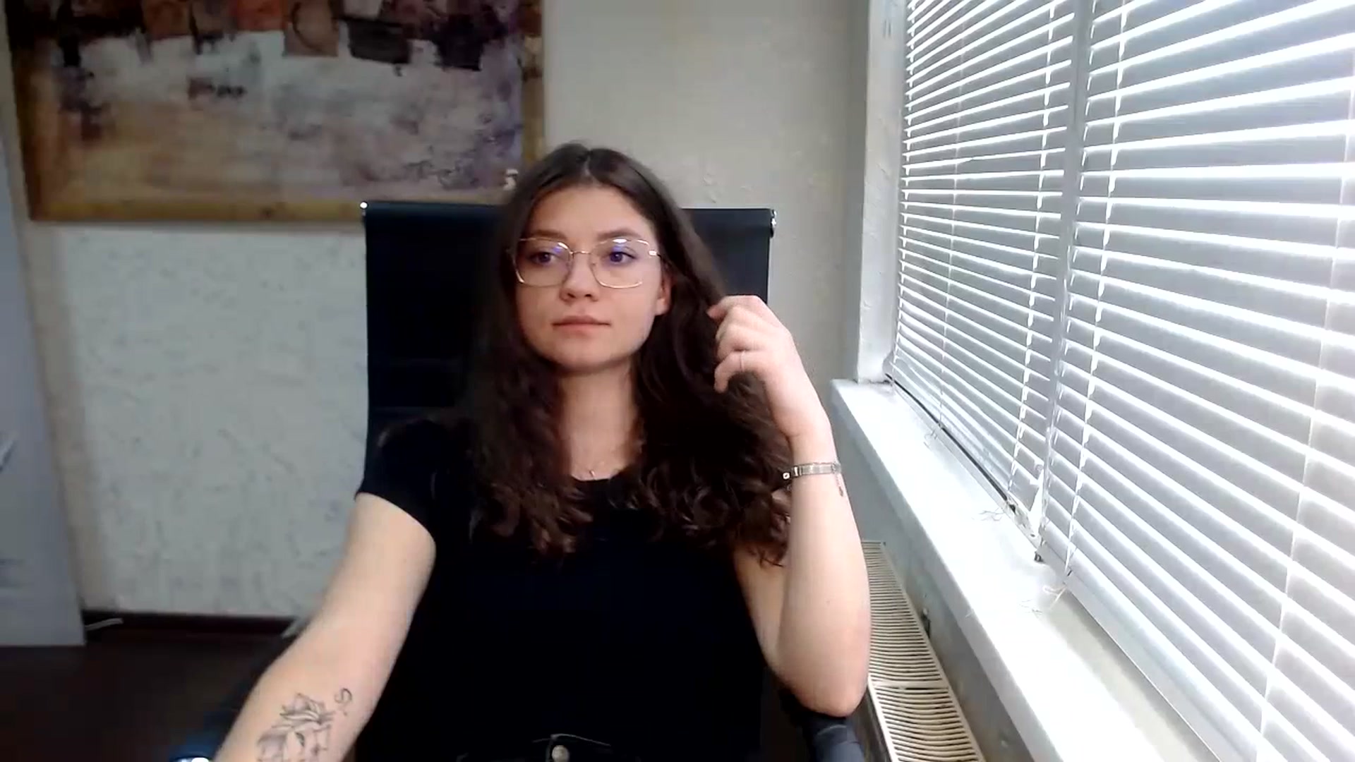 Gallery image thumbnail from SweetArinaA's myfreecams stream on, 07/10/2023, 11:08 image 17 of 20