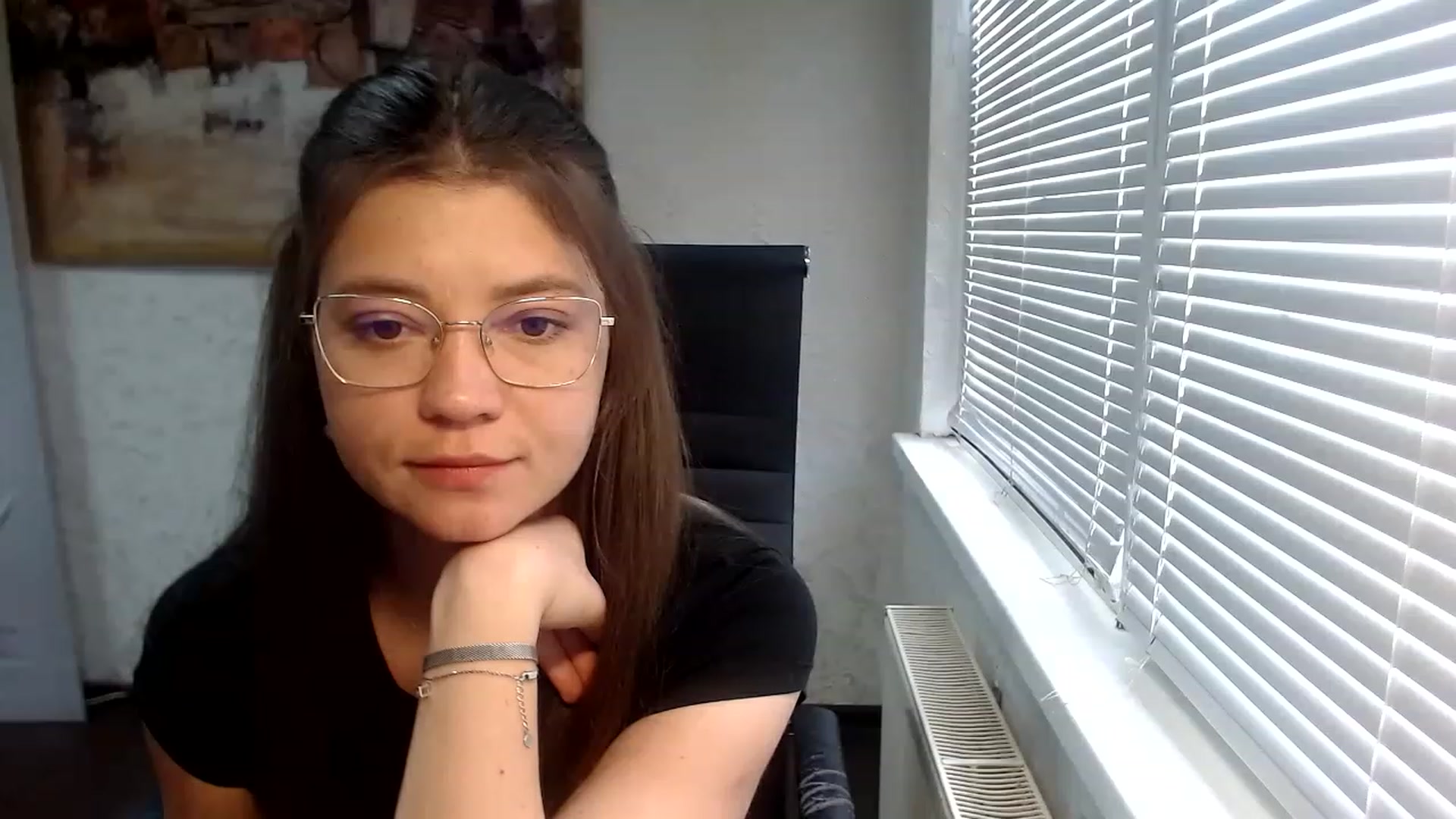 Gallery image thumbnail from SweetArinaA's myfreecams stream on, 07/12/2023, 09:58 image 16 of 20