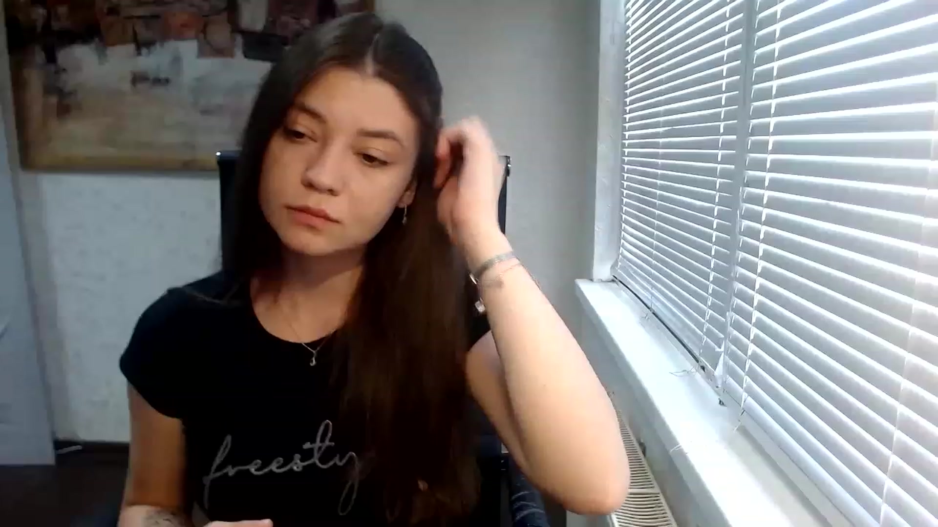 Gallery image thumbnail from SweetArinaA's myfreecams stream on, 07/12/2023, 09:58 image 11 of 20