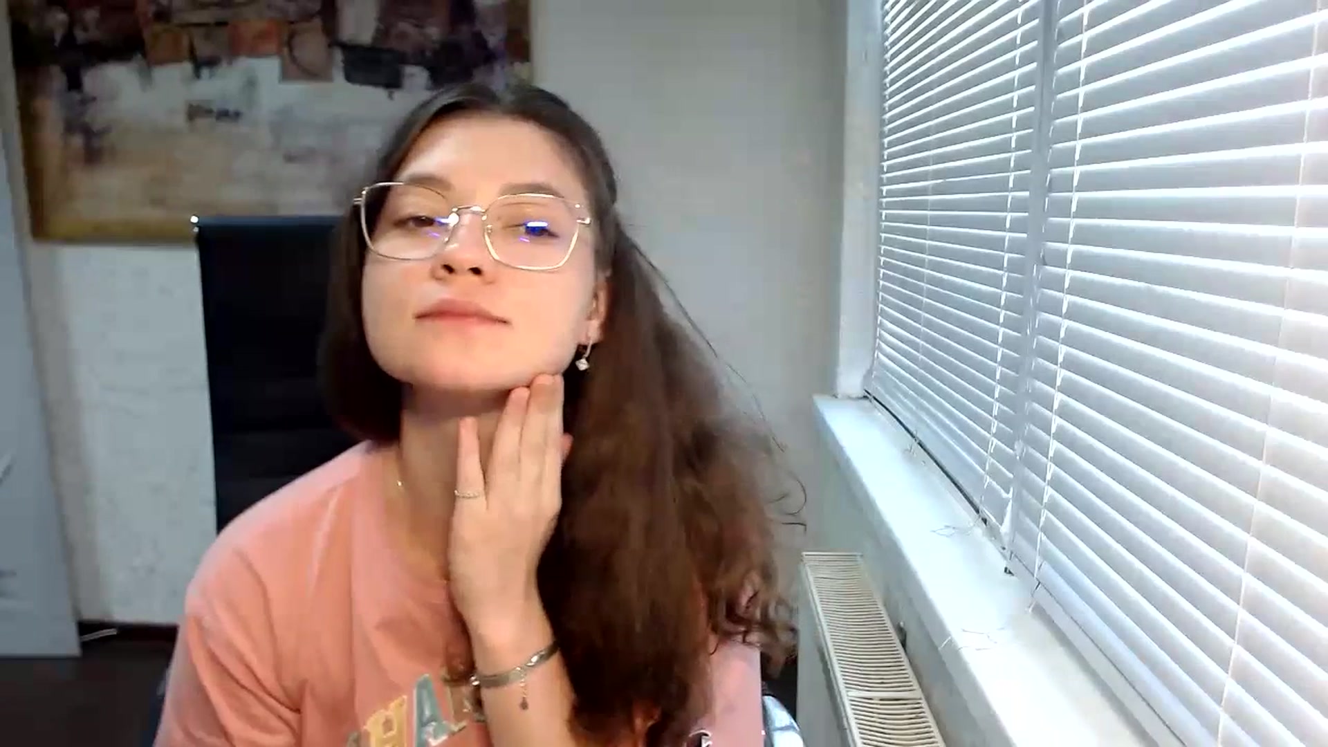 Gallery image thumbnail from SweetArinaA's myfreecams stream on, 07/16/2023, 15:13 image 17 of 20