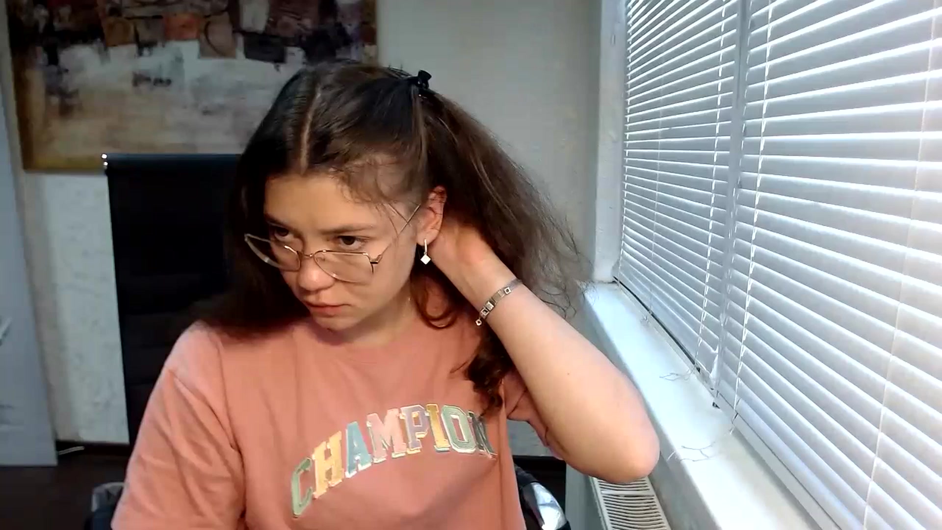 Gallery image thumbnail from SweetArinaA's myfreecams stream on, 07/16/2023, 15:13 image 14 of 20