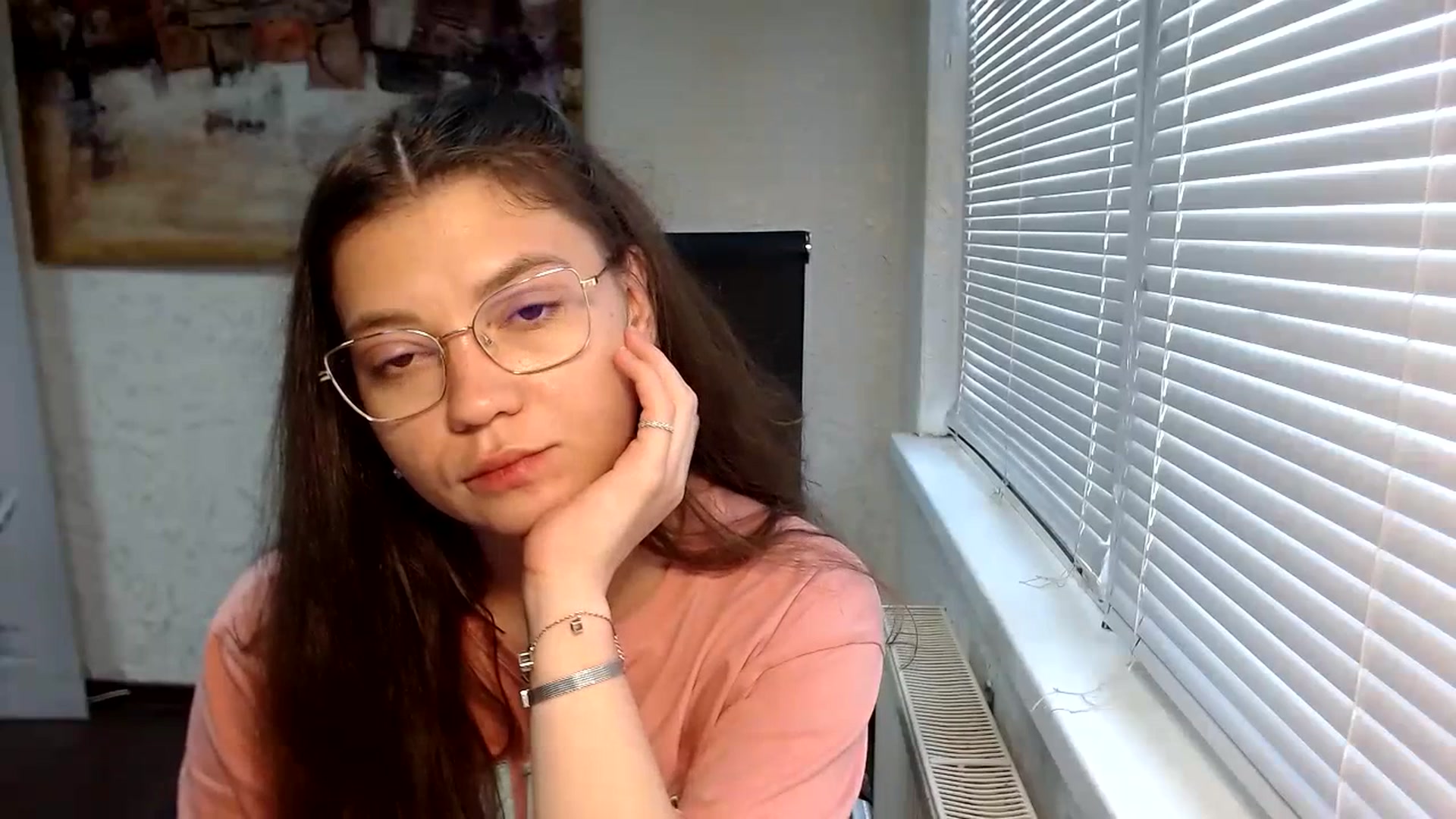 Gallery image thumbnail from SweetArinaA's myfreecams stream on, 07/16/2023, 16:11 image 4 of 20