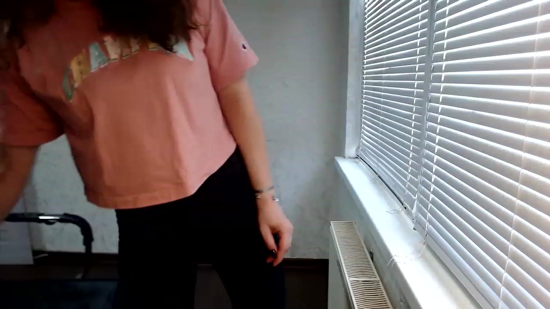 Gallery image thumbnail from SweetArinaA's myfreecams stream on, 07/25/2023, 09:01 image 17 of 20