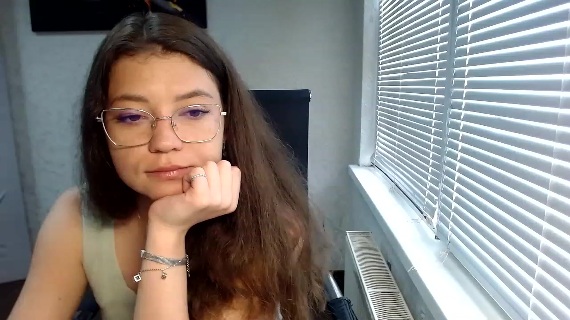 Gallery image thumbnail from SweetArinaA's myfreecams stream on, 07/29/2023, 11:10 image 10 of 20