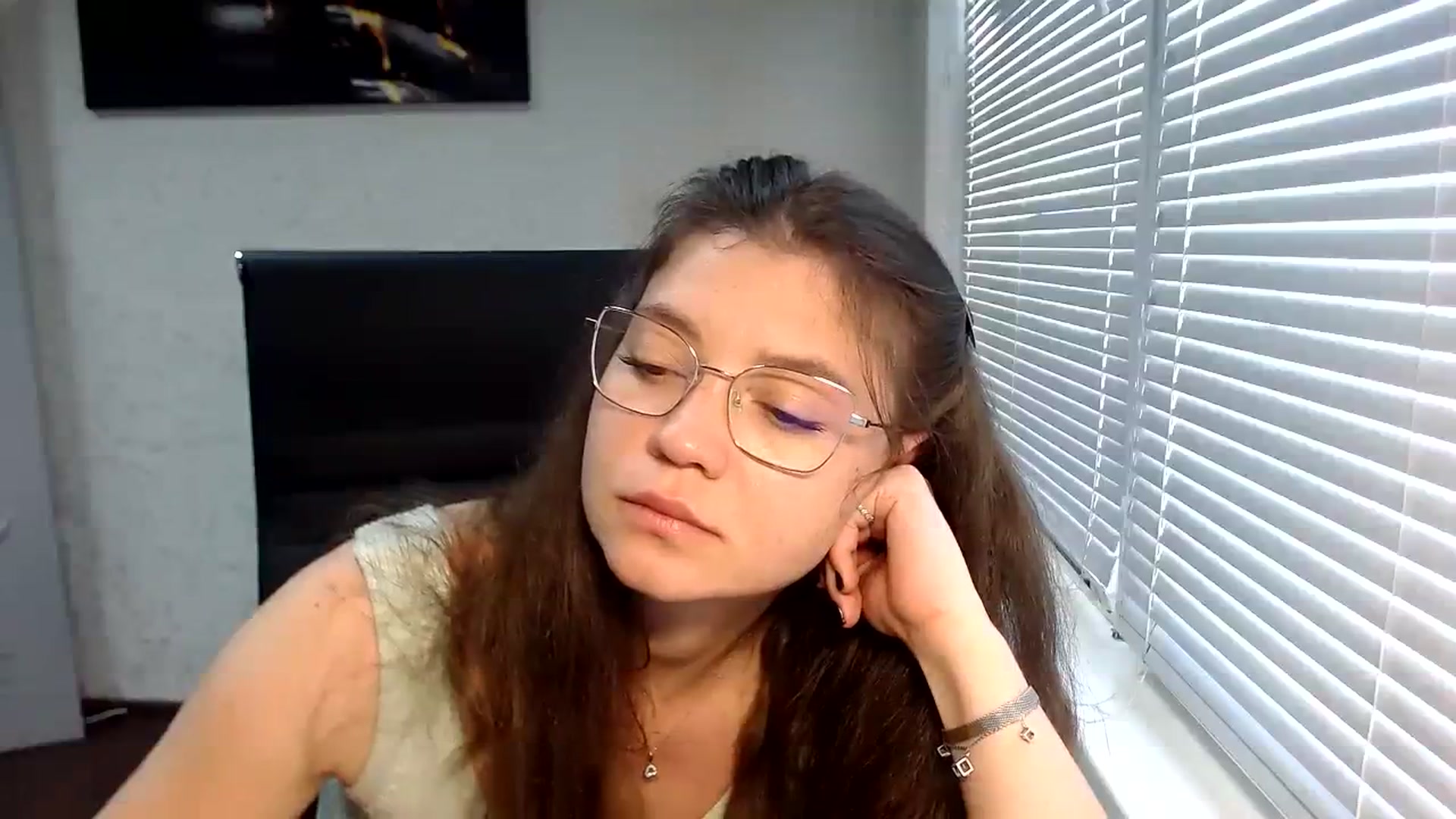 Gallery image thumbnail from SweetArinaA's myfreecams stream on, 07/29/2023, 14:25 image 14 of 20