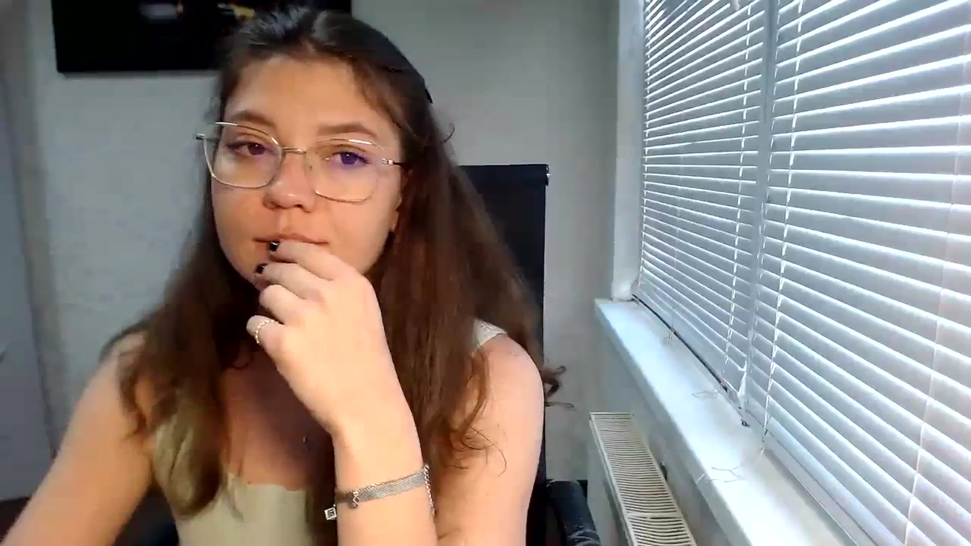 Gallery image thumbnail from SweetArinaA's myfreecams stream on, 07/29/2023, 14:25 image 2 of 20
