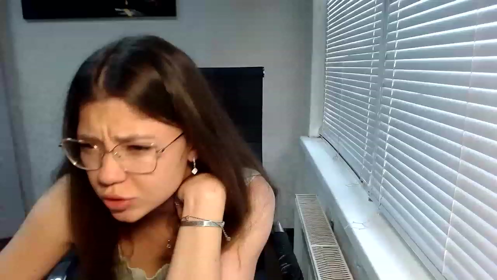 Gallery image thumbnail from SweetArinaA's myfreecams stream on, 07/29/2023, 16:32 image 4 of 20