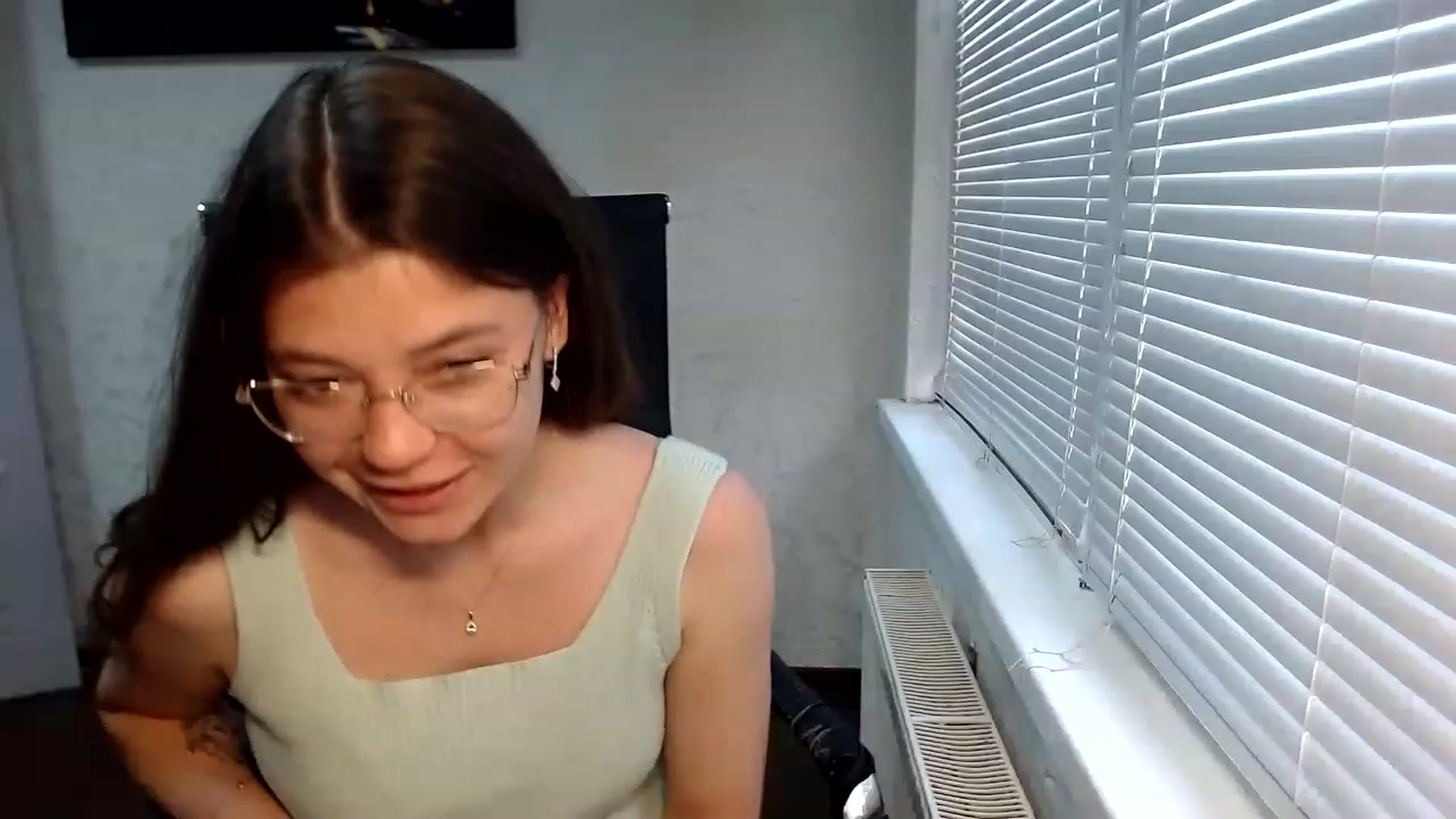Gallery image thumbnail from SweetArinaA's myfreecams stream on, 07/29/2023, 16:32 image 5 of 20