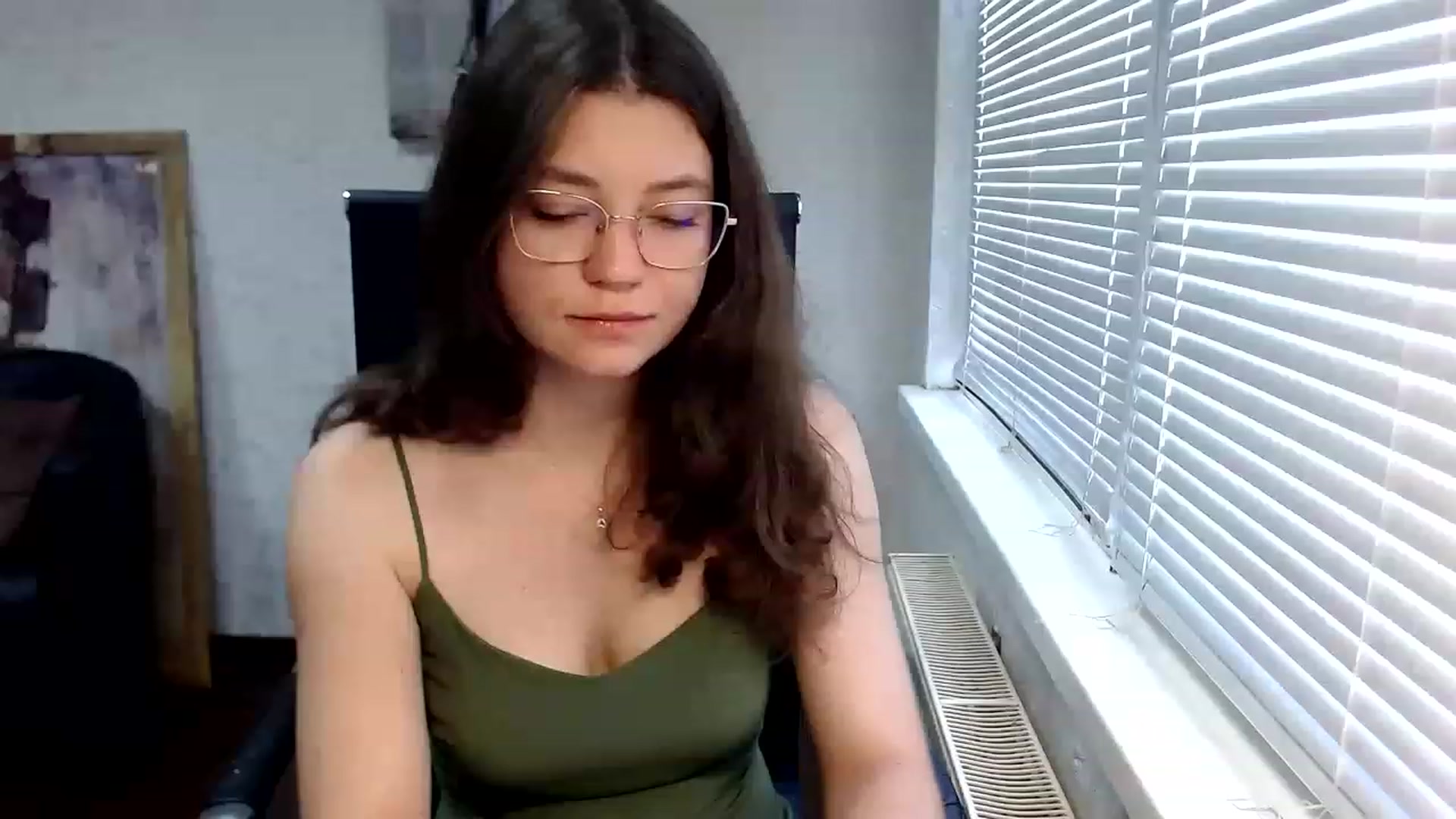 Gallery image thumbnail from SweetArinaA's myfreecams stream on, 08/17/2023, 09:33 image 1 of 20