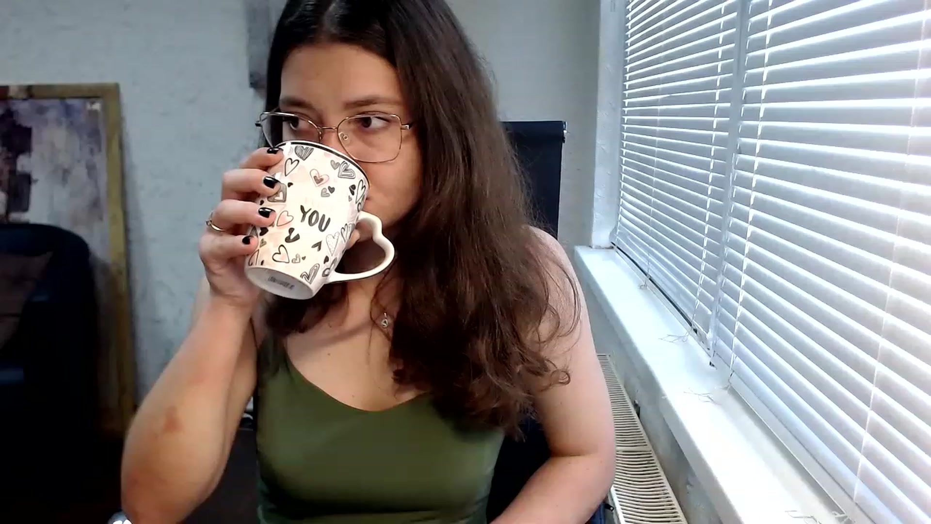 Gallery image thumbnail from SweetArinaA's myfreecams stream on, 08/17/2023, 09:33 image 14 of 20