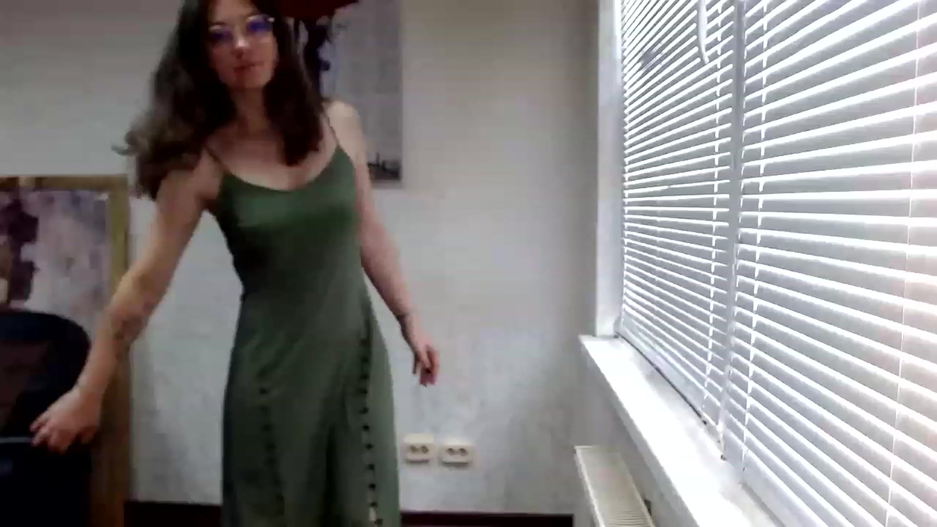 Gallery image thumbnail from SweetArinaA's myfreecams stream on, 08/17/2023, 09:33 image 19 of 20