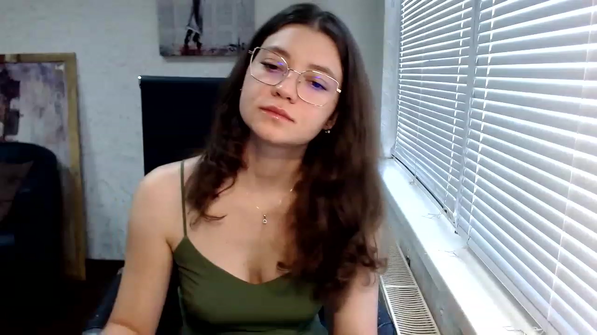 Gallery image thumbnail from SweetArinaA's myfreecams stream on, 08/17/2023, 09:33 image 7 of 20