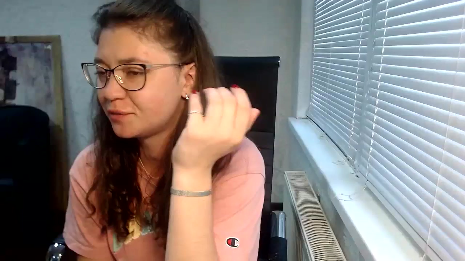 Gallery image thumbnail from SweetArinaA's myfreecams stream on, 08/30/2023, 15:23 image 1 of 20
