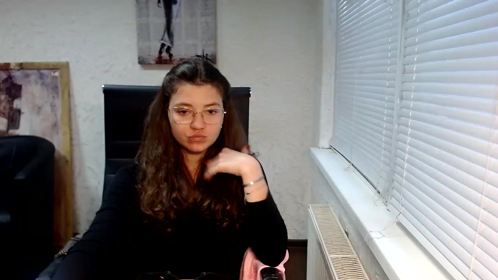 Gallery image thumbnail from SweetArinaA's myfreecams stream on, 09/10/2023, 16:06 image 14 of 20