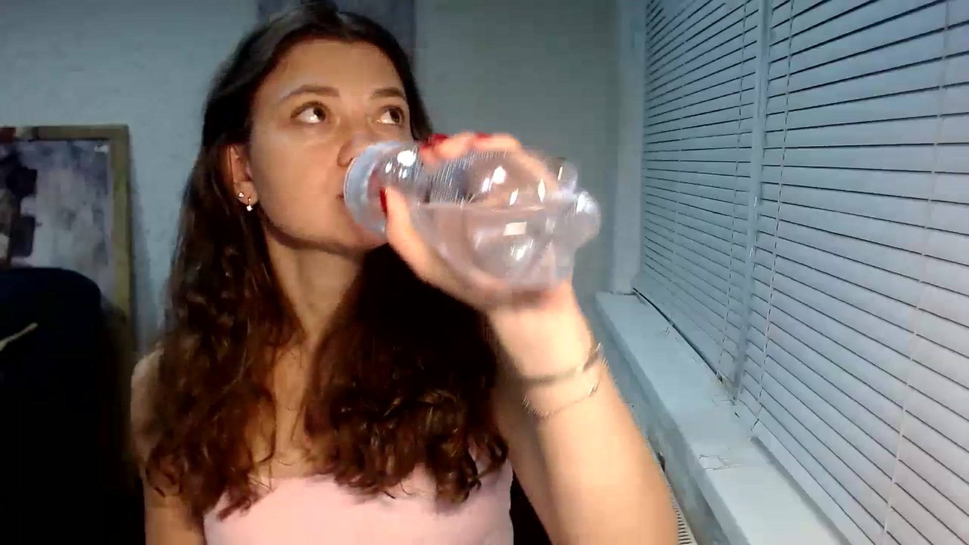 Gallery image thumbnail from SweetArinaA's myfreecams stream on, 09/10/2023, 17:21 image 17 of 20