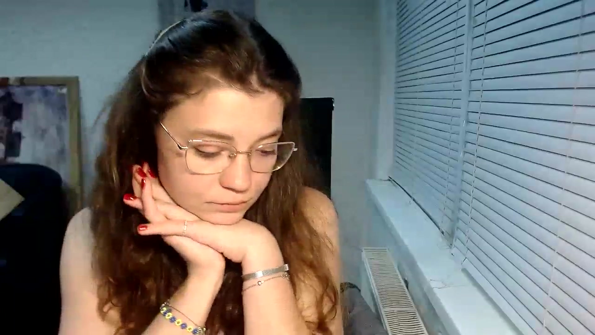 Gallery image thumbnail from SweetArinaA's myfreecams stream on, 09/10/2023, 17:21 image 8 of 20