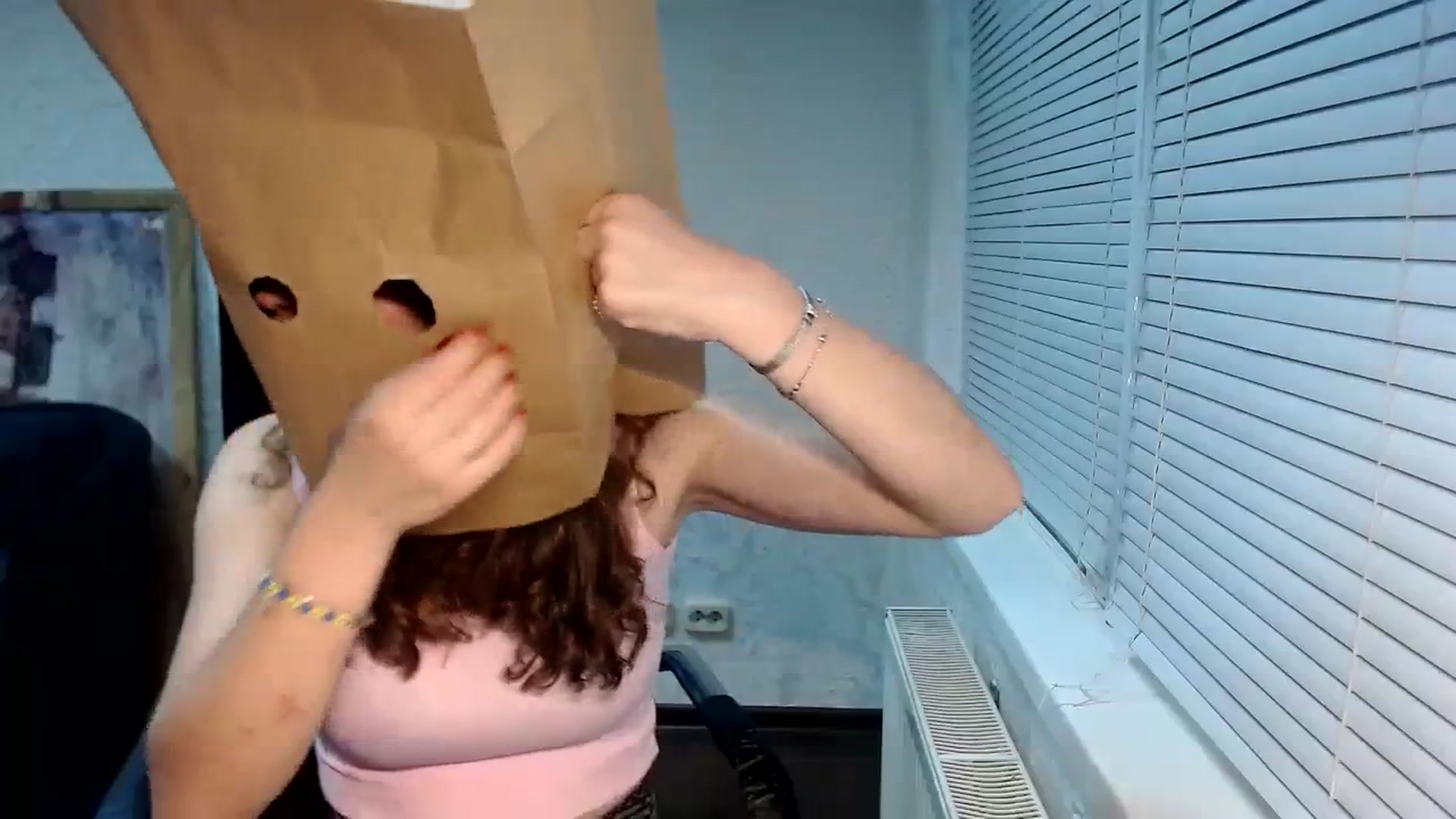 Gallery image thumbnail from SweetArinaA's myfreecams stream on, 09/10/2023, 17:21 image 15 of 20
