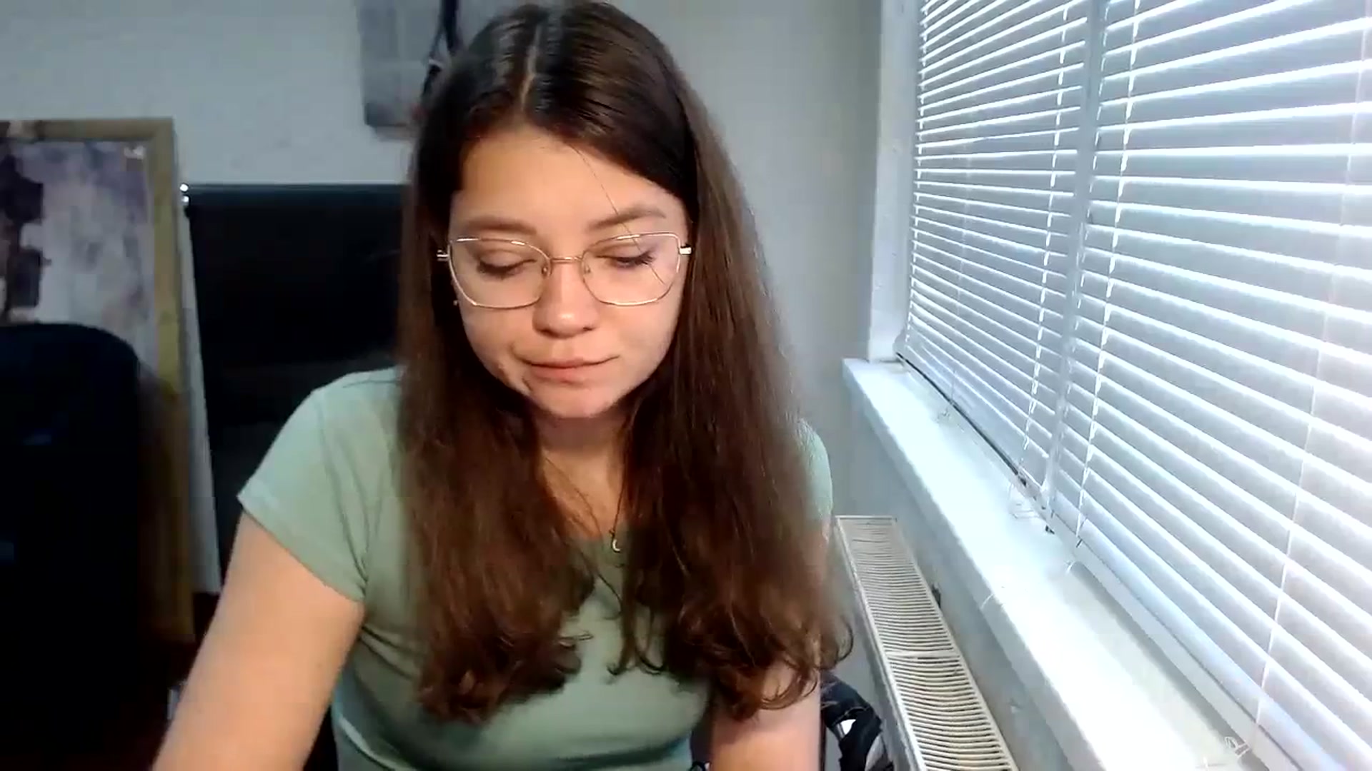 Gallery image thumbnail from SweetArinaA's myfreecams stream on, 09/13/2023, 10:25 image 13 of 20