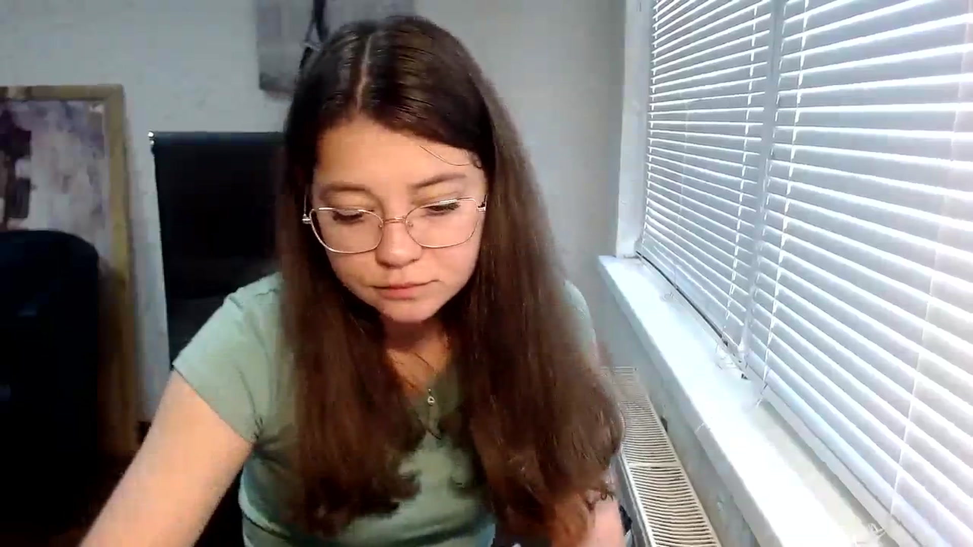 Gallery image thumbnail from SweetArinaA's myfreecams stream on, 09/13/2023, 10:25 image 9 of 20