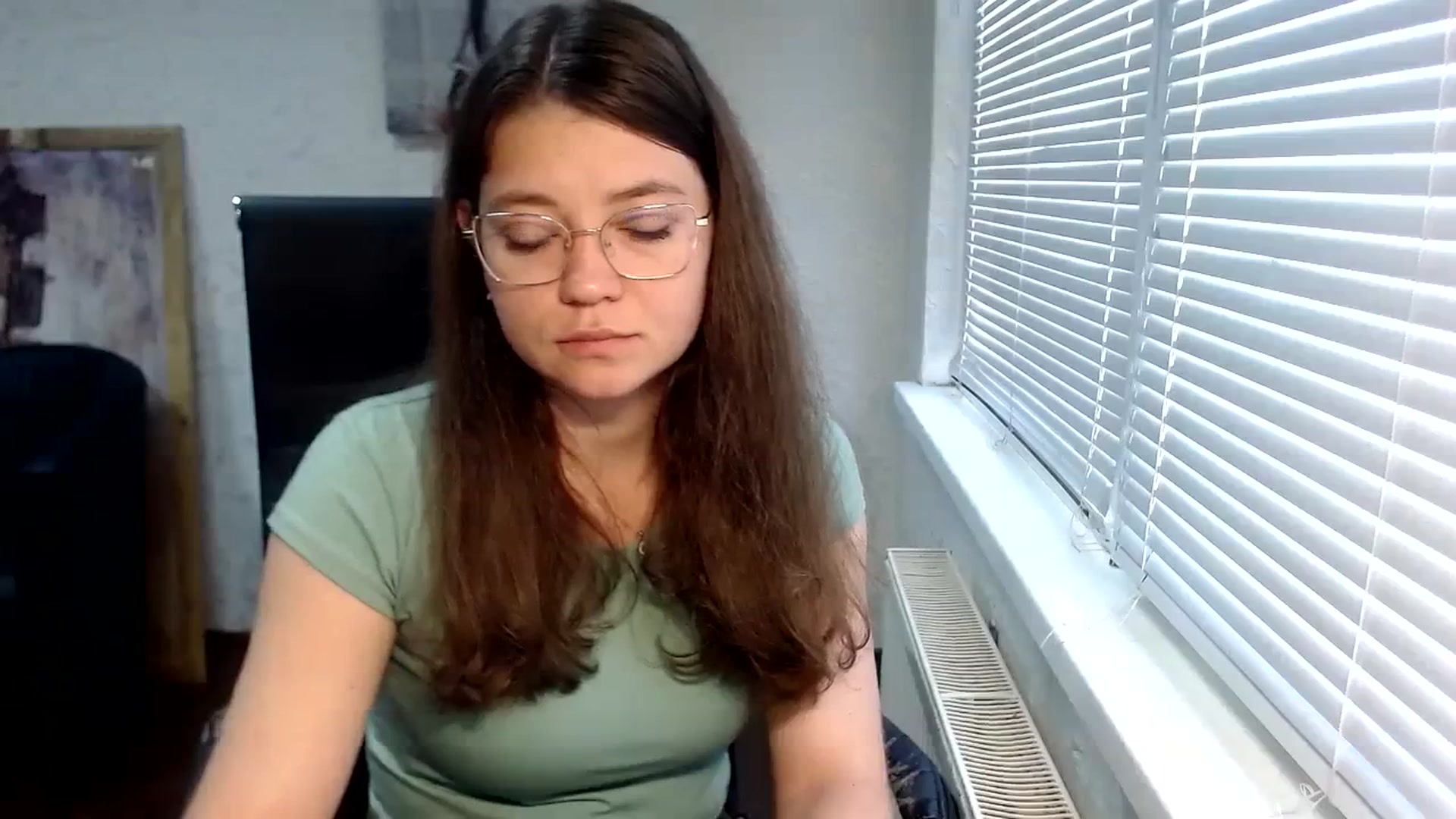 Gallery image thumbnail from SweetArinaA's myfreecams stream on, 09/13/2023, 10:25 image 6 of 20