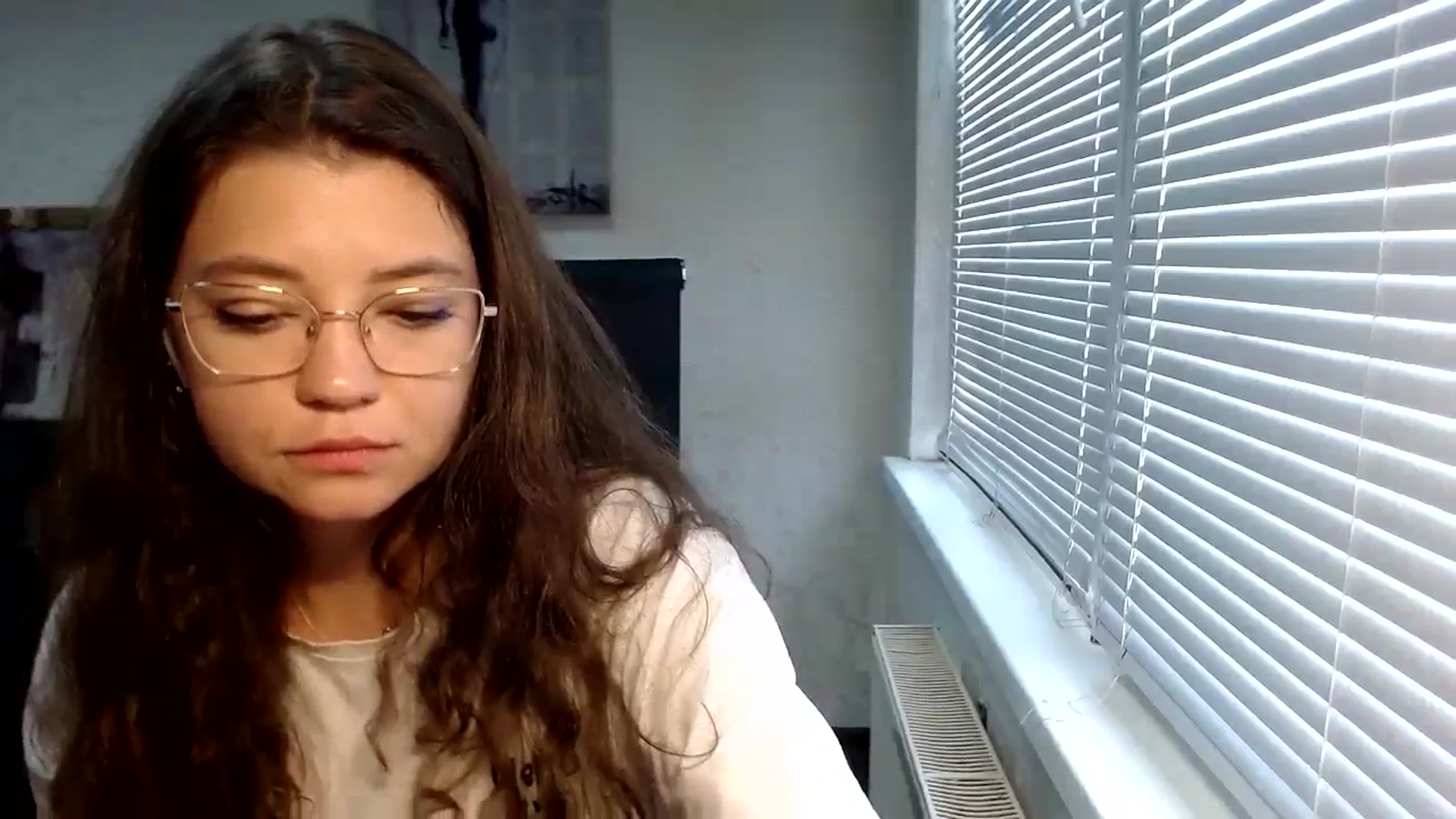 Gallery image thumbnail from SweetArinaA's myfreecams stream on, 09/14/2023, 10:08 image 6 of 20