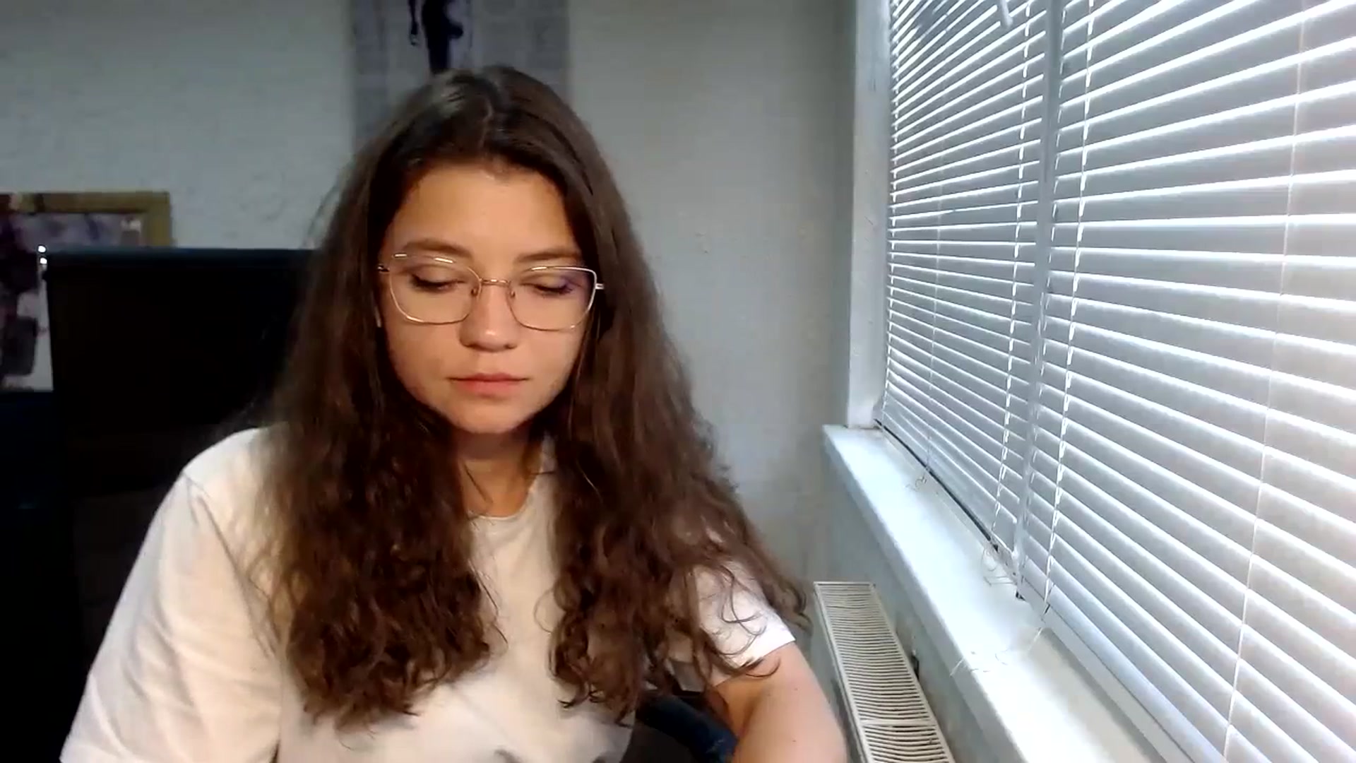 Gallery image thumbnail from SweetArinaA's myfreecams stream on, 09/14/2023, 10:08 image 10 of 20