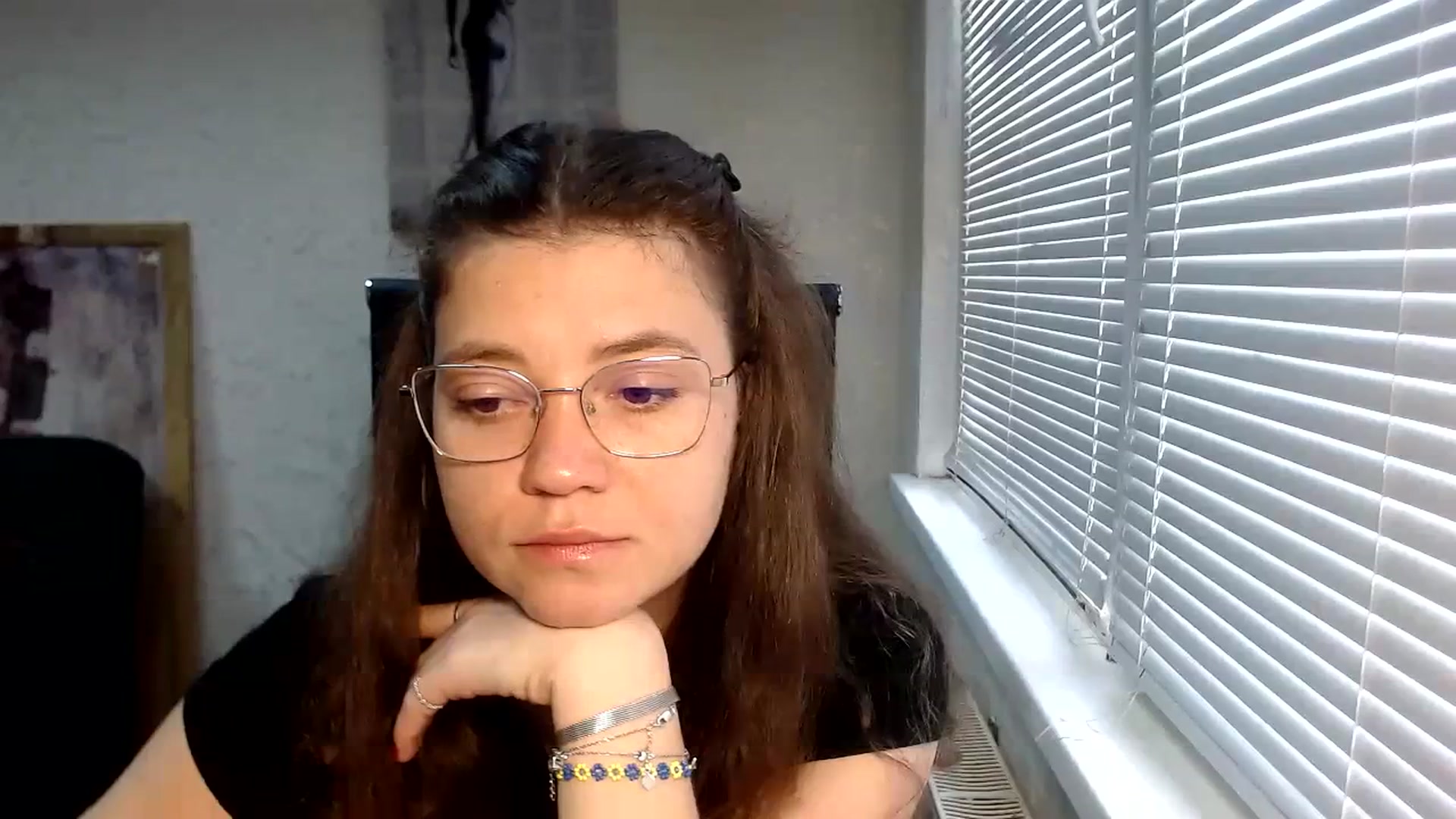 Gallery image thumbnail from SweetArinaA's myfreecams stream on, 09/15/2023, 08:41 image 5 of 20