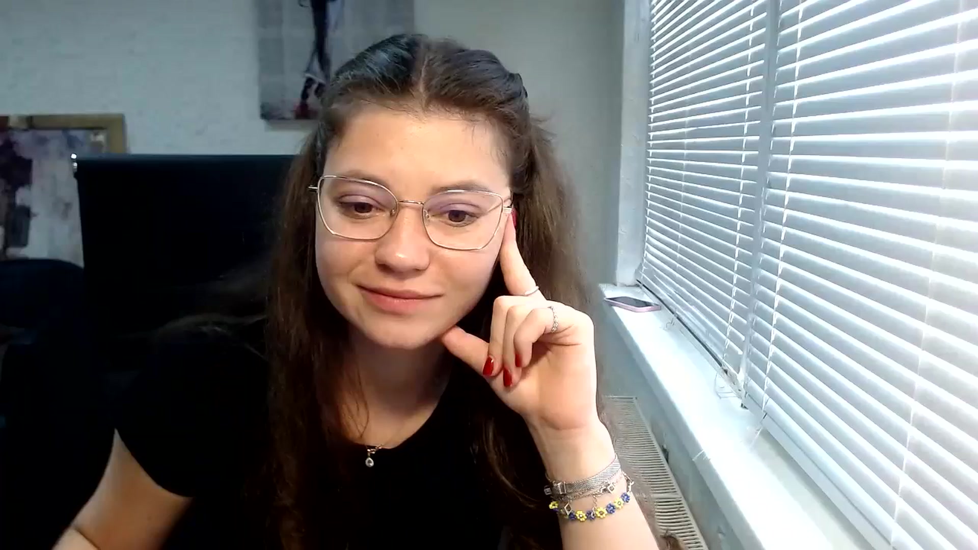 Gallery image thumbnail from SweetArinaA's myfreecams stream on, 09/15/2023, 09:39 image 3 of 20