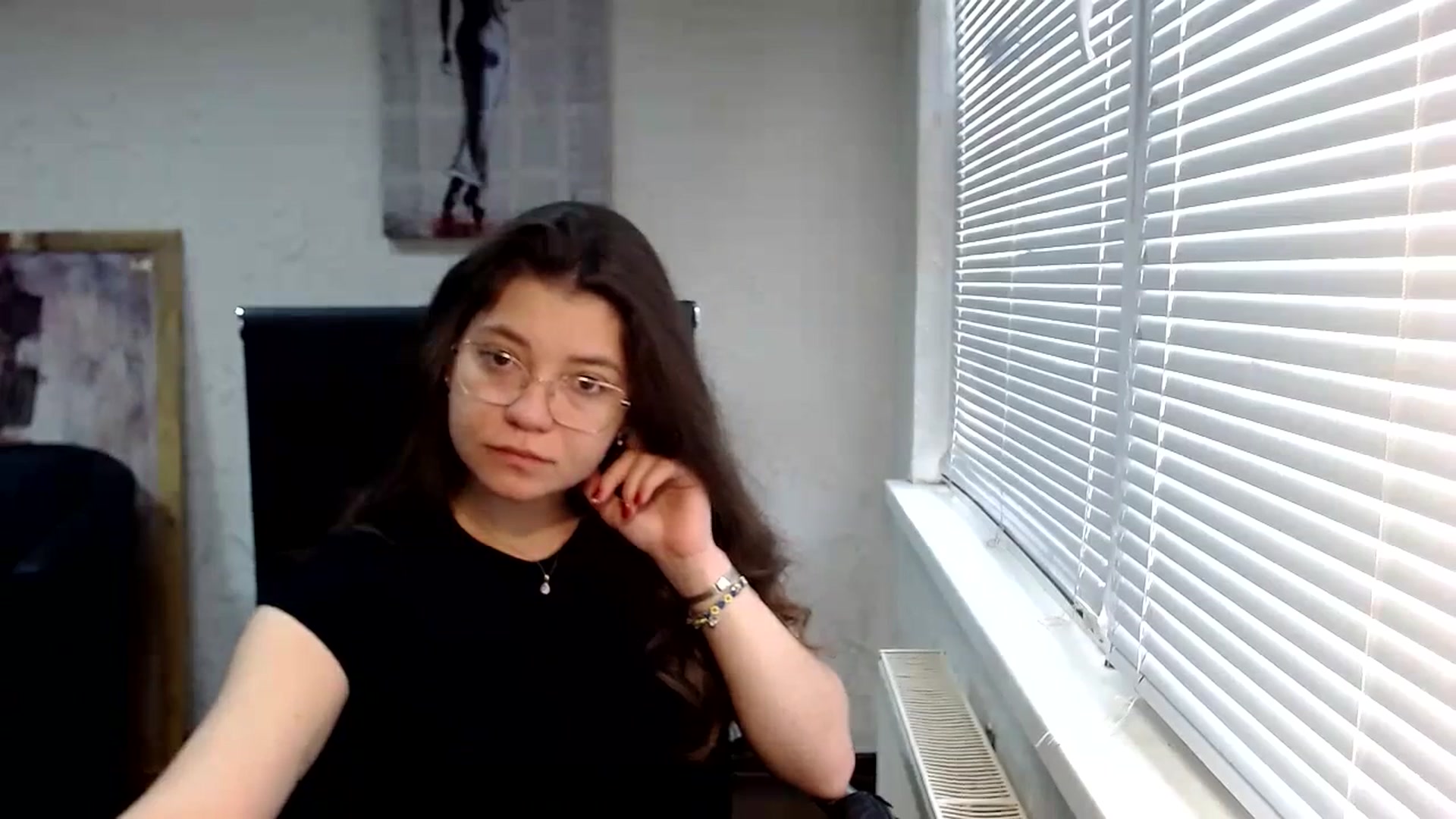 Gallery image thumbnail from SweetArinaA's myfreecams stream on, 09/20/2023, 07:02 image 12 of 20