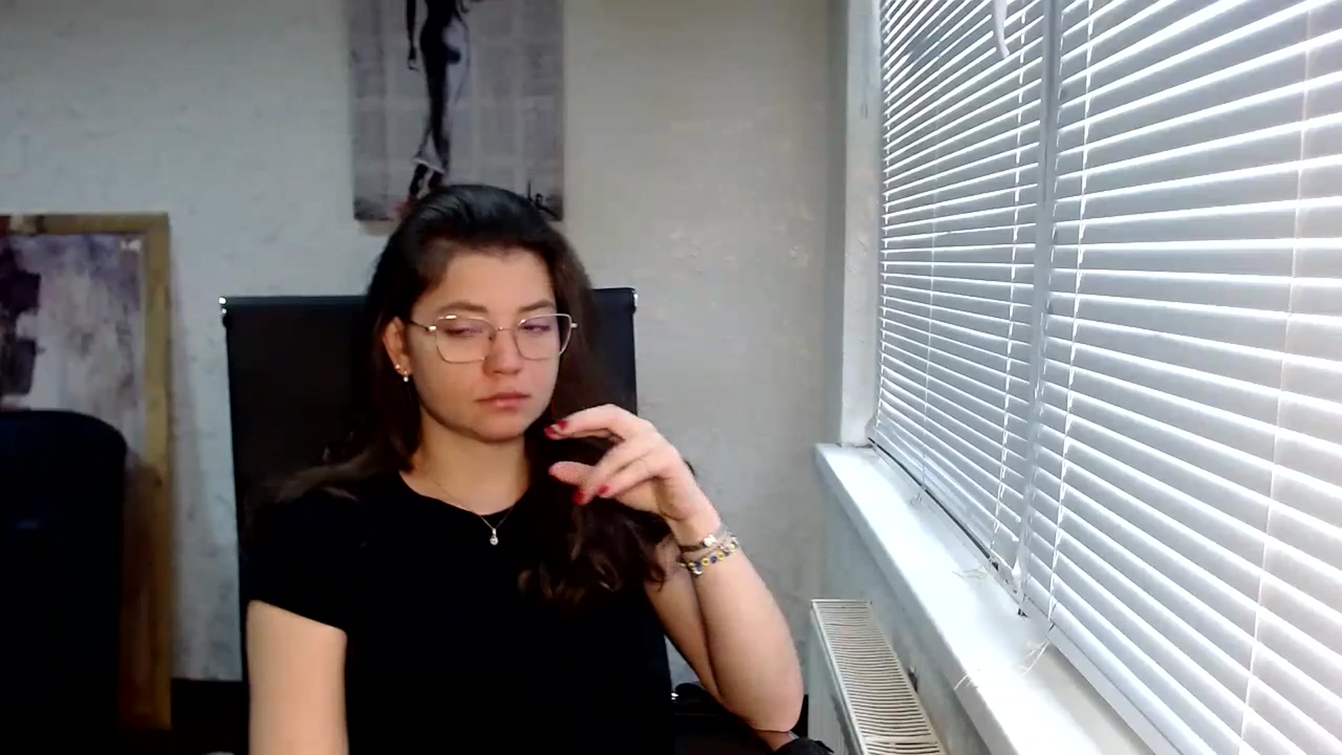 Gallery image thumbnail from SweetArinaA's myfreecams stream on, 09/20/2023, 07:02 image 9 of 20