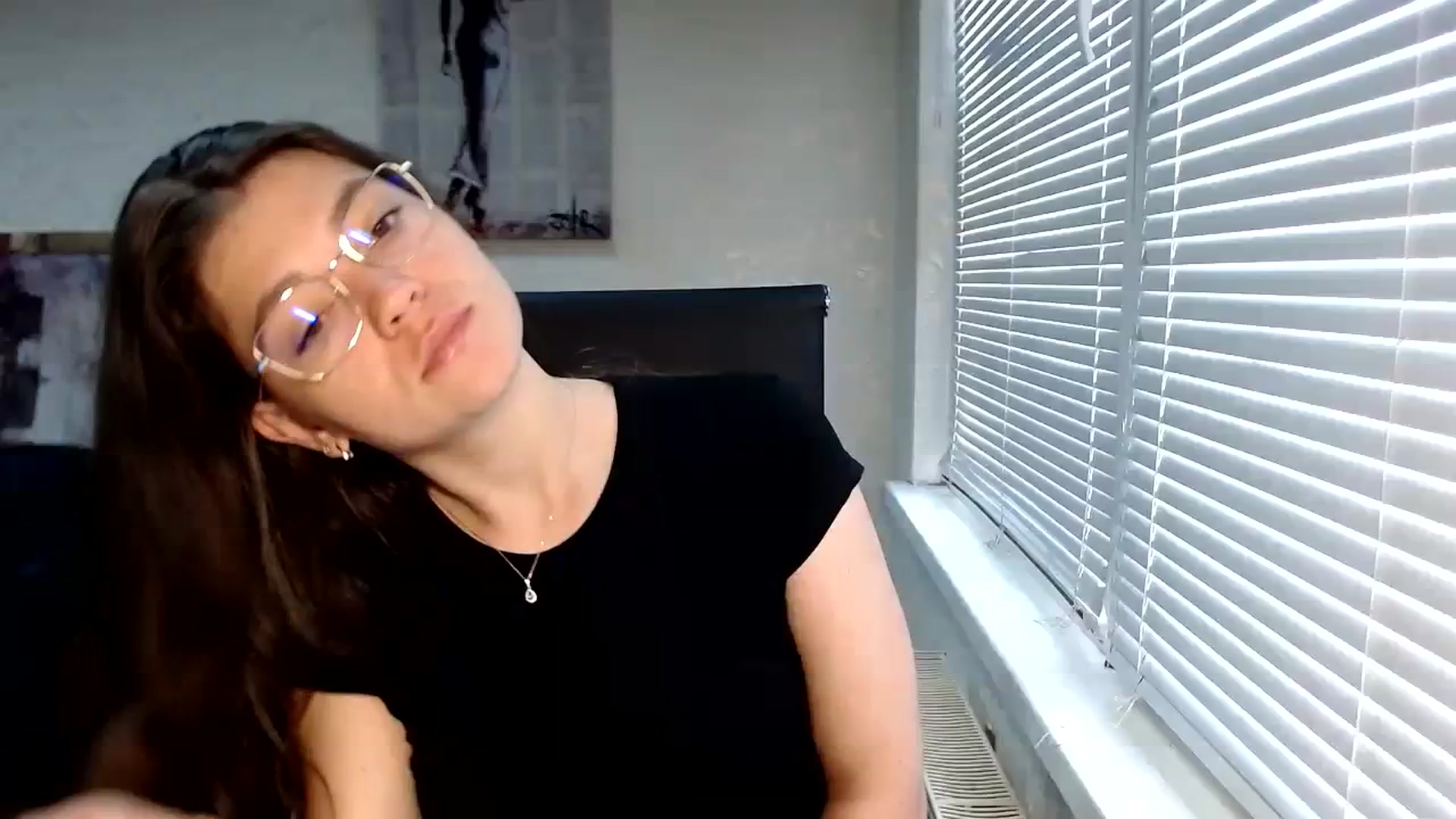 Gallery image thumbnail from SweetArinaA's myfreecams stream on, 09/20/2023, 07:02 image 7 of 20