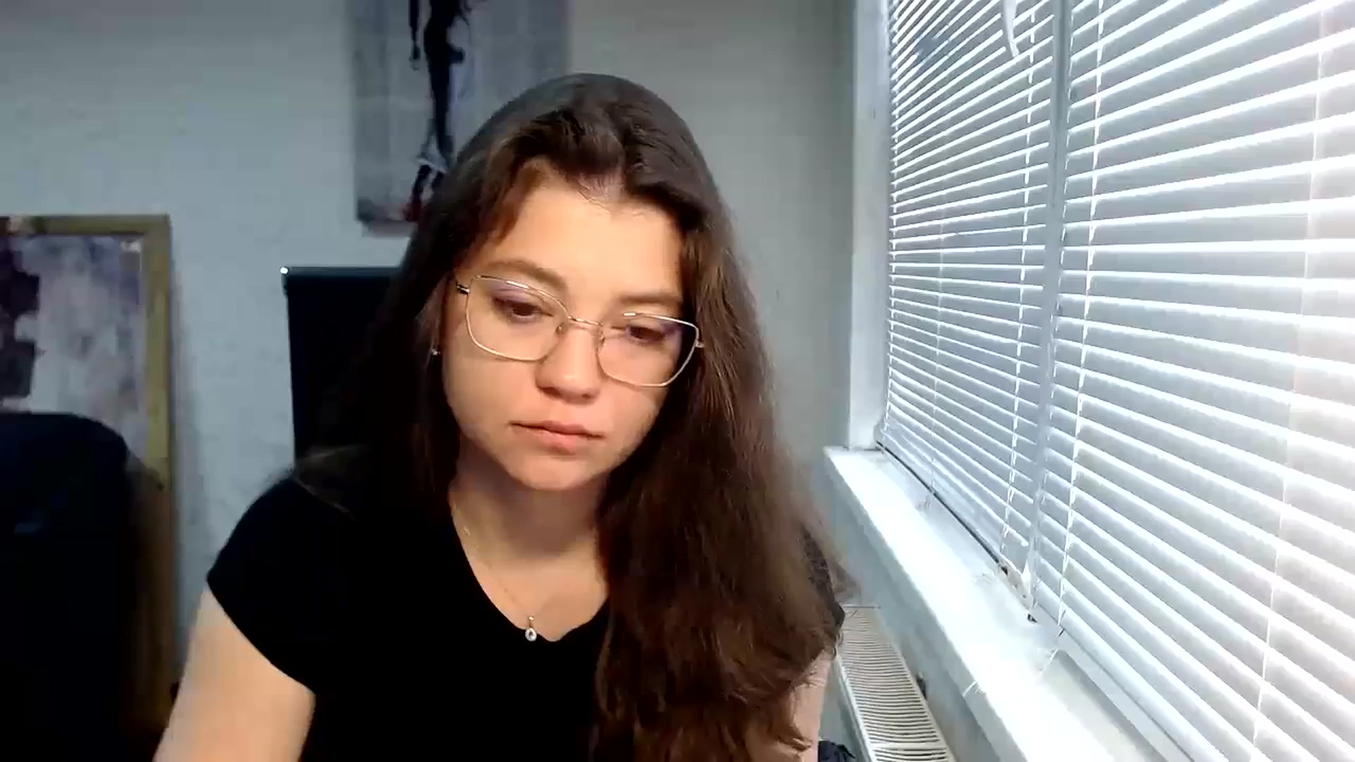 Gallery image thumbnail from SweetArinaA's myfreecams stream on, 09/20/2023, 07:02 image 13 of 20