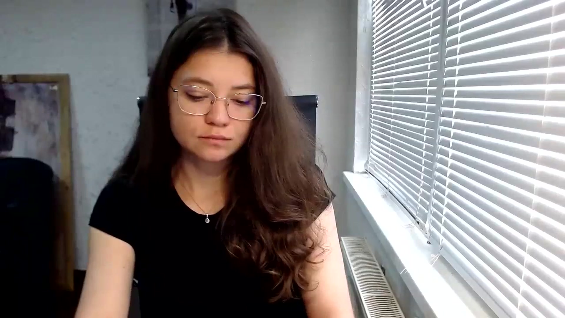 Gallery image thumbnail from SweetArinaA's myfreecams stream on, 09/20/2023, 08:04 image 4 of 20