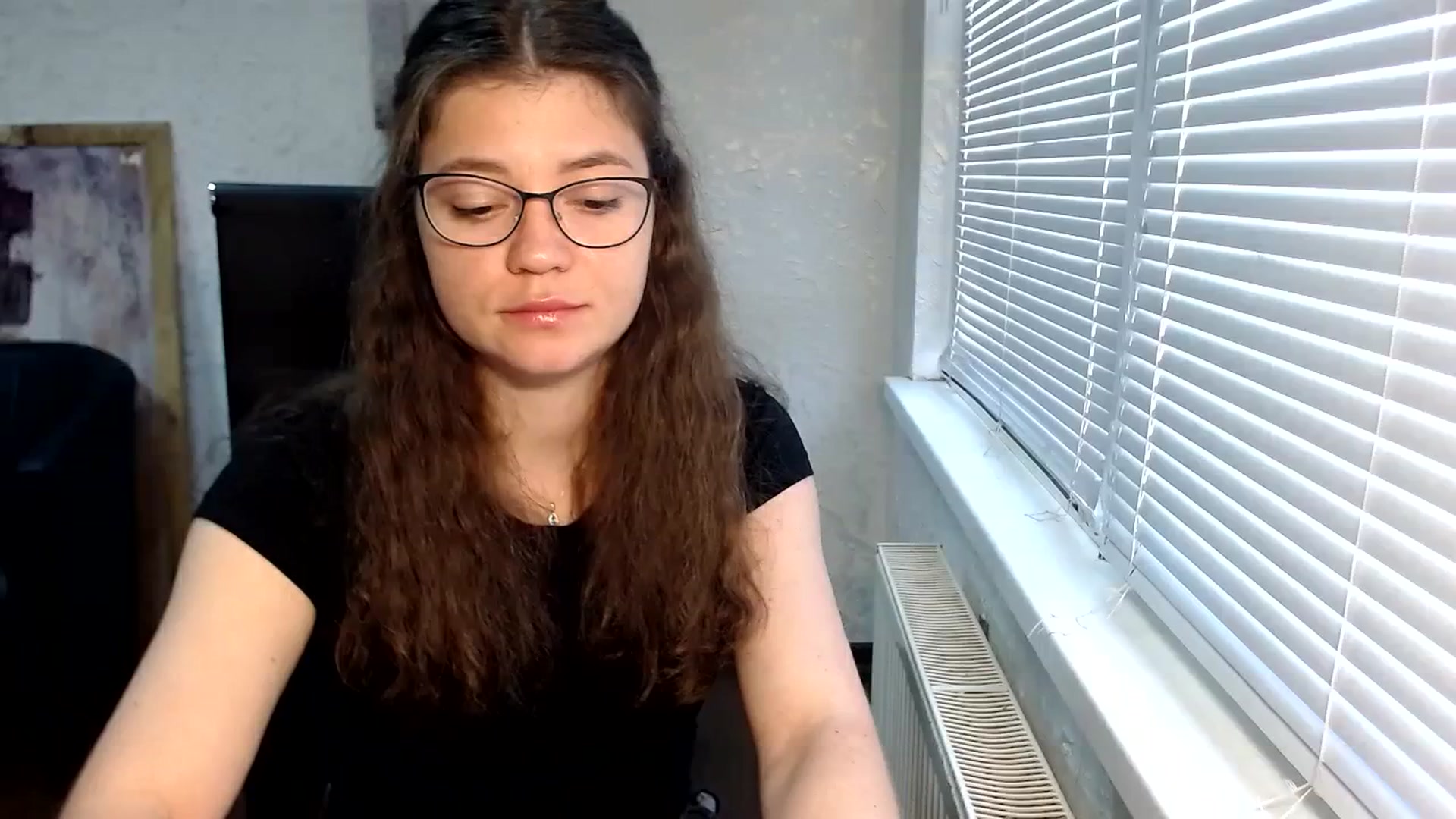 Gallery image thumbnail from SweetArinaA's myfreecams stream on, 09/25/2023, 08:45 image 14 of 20