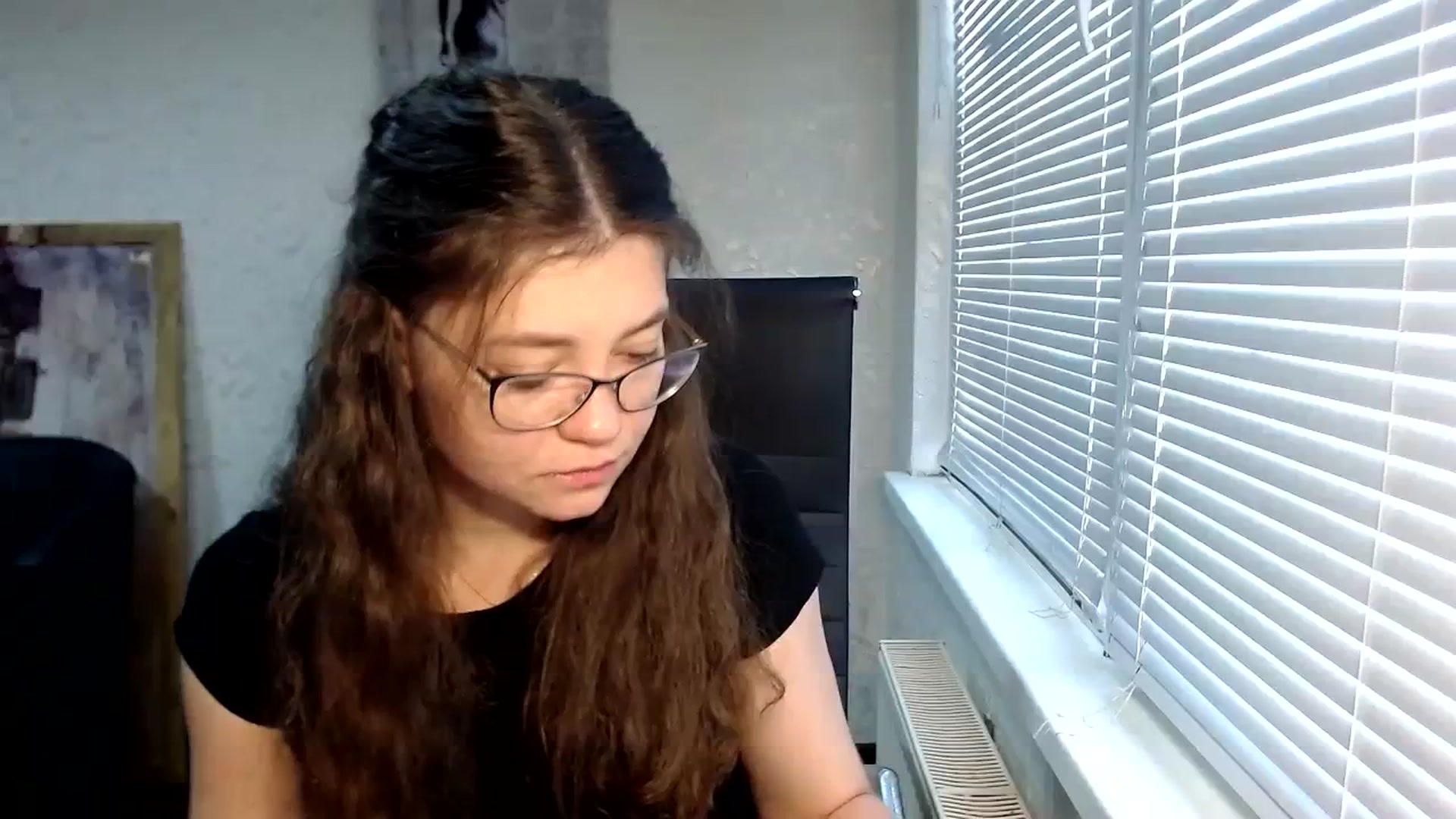 Gallery image thumbnail from SweetArinaA's myfreecams stream on, 09/25/2023, 09:36 image 15 of 20