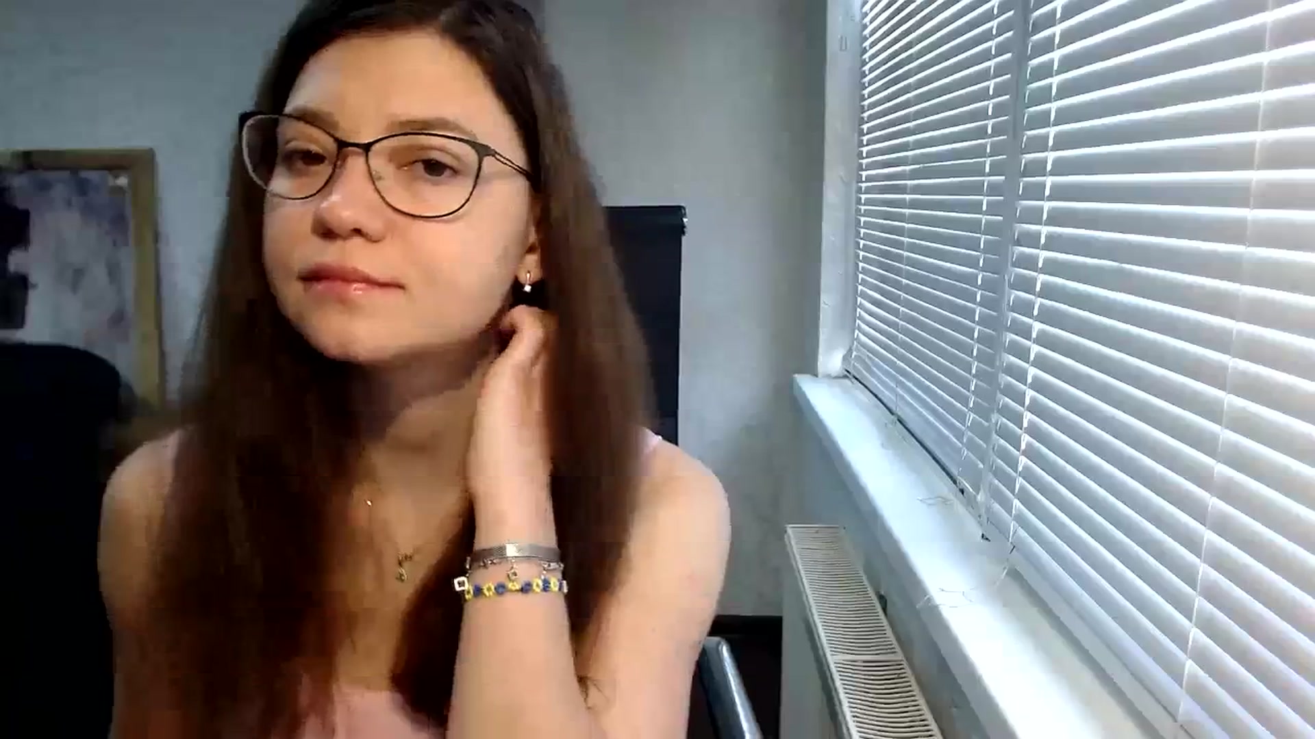 Gallery image thumbnail from SweetArinaA's myfreecams stream on, 09/26/2023, 06:54 image 17 of 20
