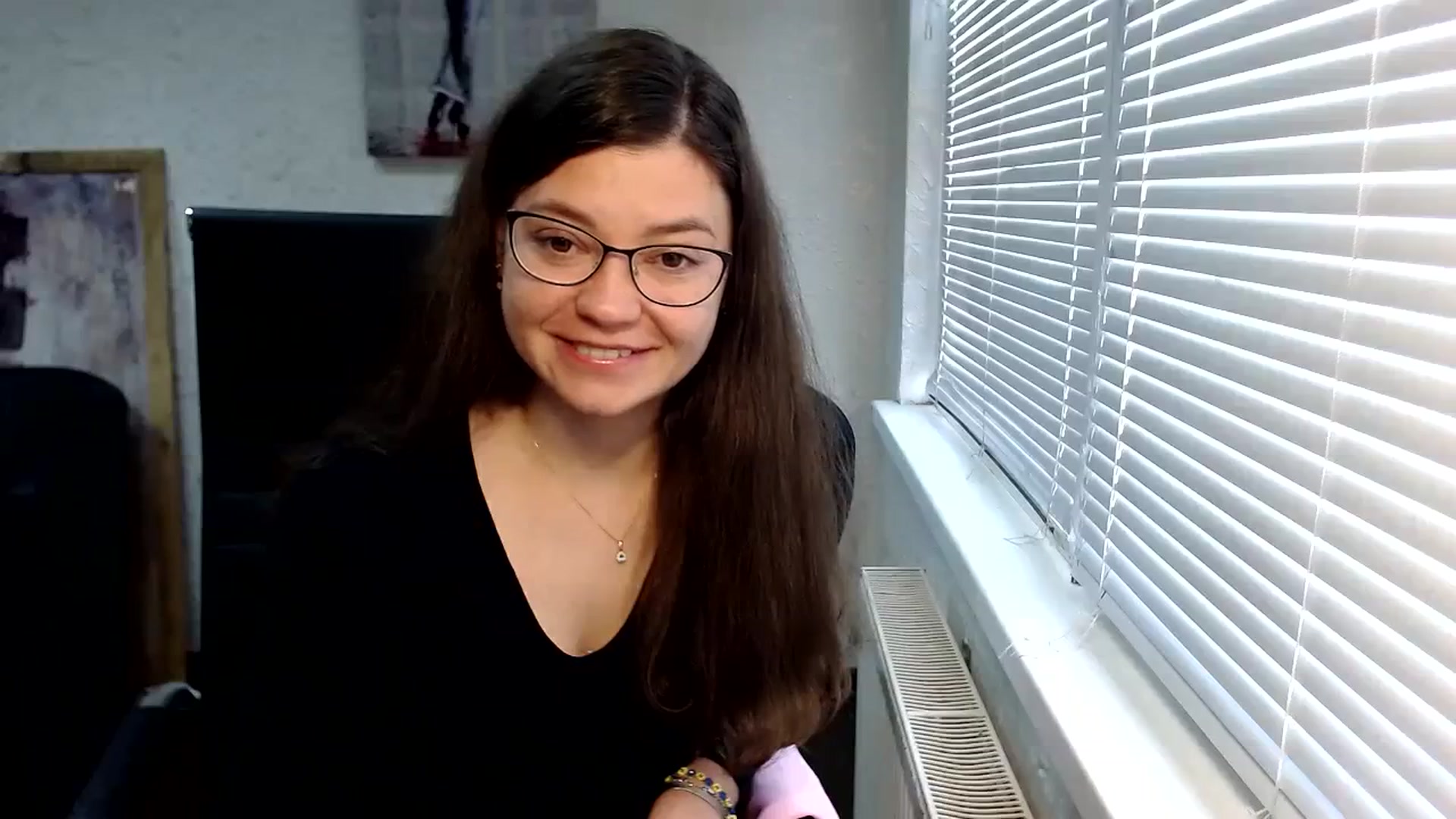 Gallery image thumbnail from SweetArinaA's myfreecams stream on, 09/26/2023, 07:41 image 16 of 20