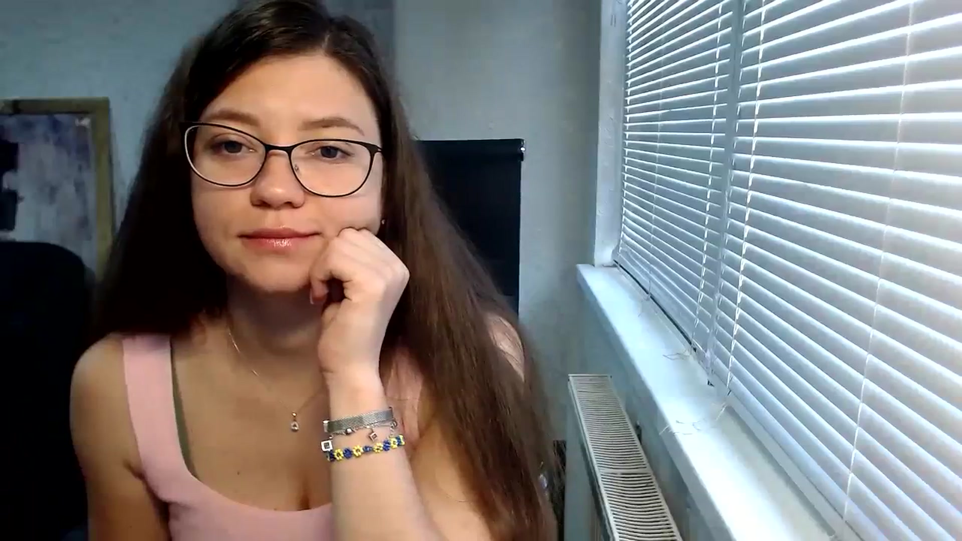 Gallery image thumbnail from SweetArinaA's myfreecams stream on, 09/26/2023, 07:41 image 2 of 20
