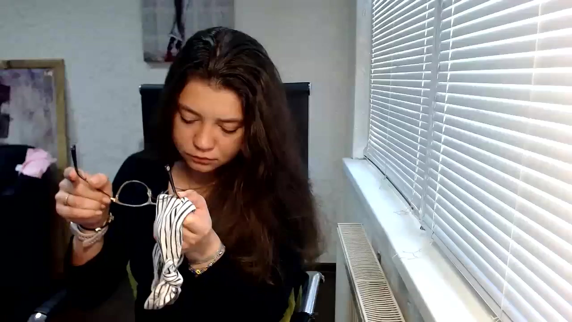 Gallery image thumbnail from SweetArinaA's myfreecams stream on, 09/26/2023, 12:40 image 2 of 20