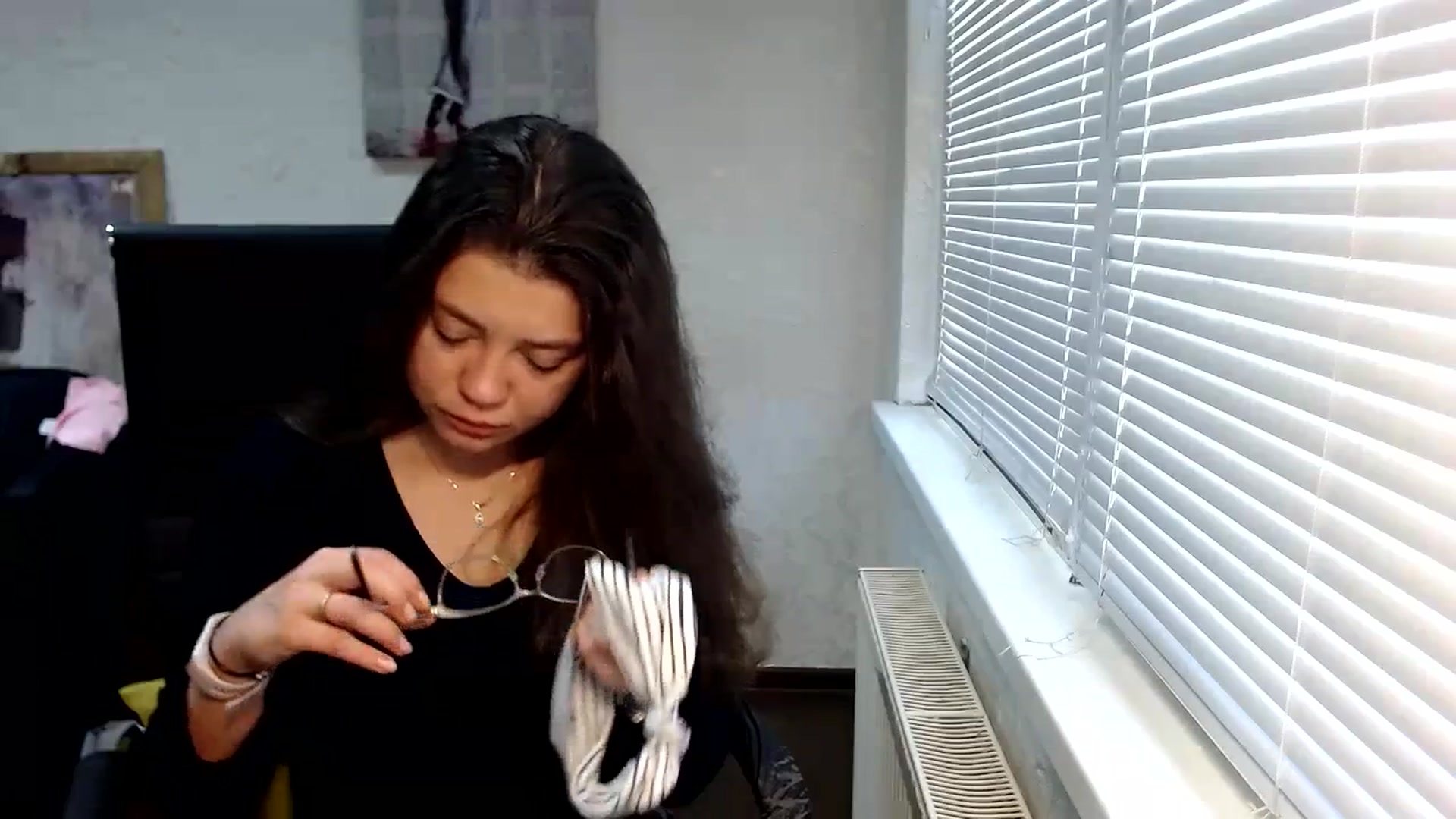Gallery image thumbnail from SweetArinaA's myfreecams stream on, 09/26/2023, 12:40 image 3 of 20