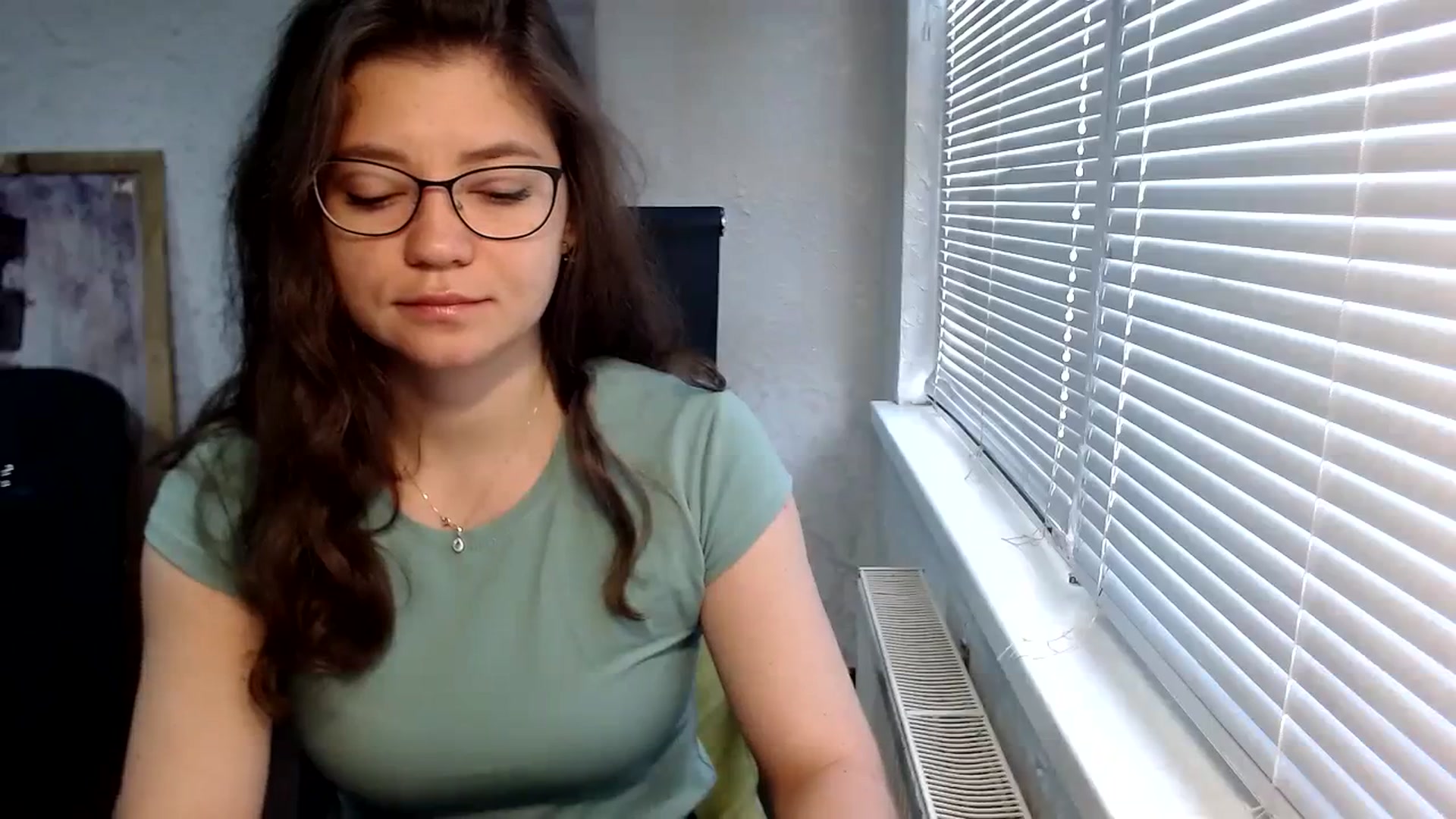 Gallery image thumbnail from SweetArinaA's myfreecams stream on, 09/27/2023, 07:27 image 3 of 20