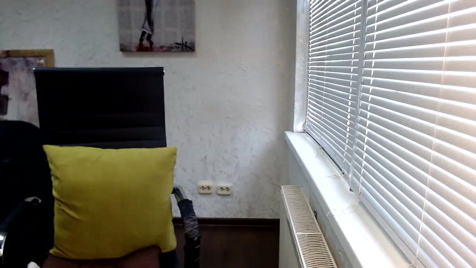 Gallery image thumbnail from SweetArinaA's myfreecams stream on, 09/27/2023, 07:27 image 5 of 20