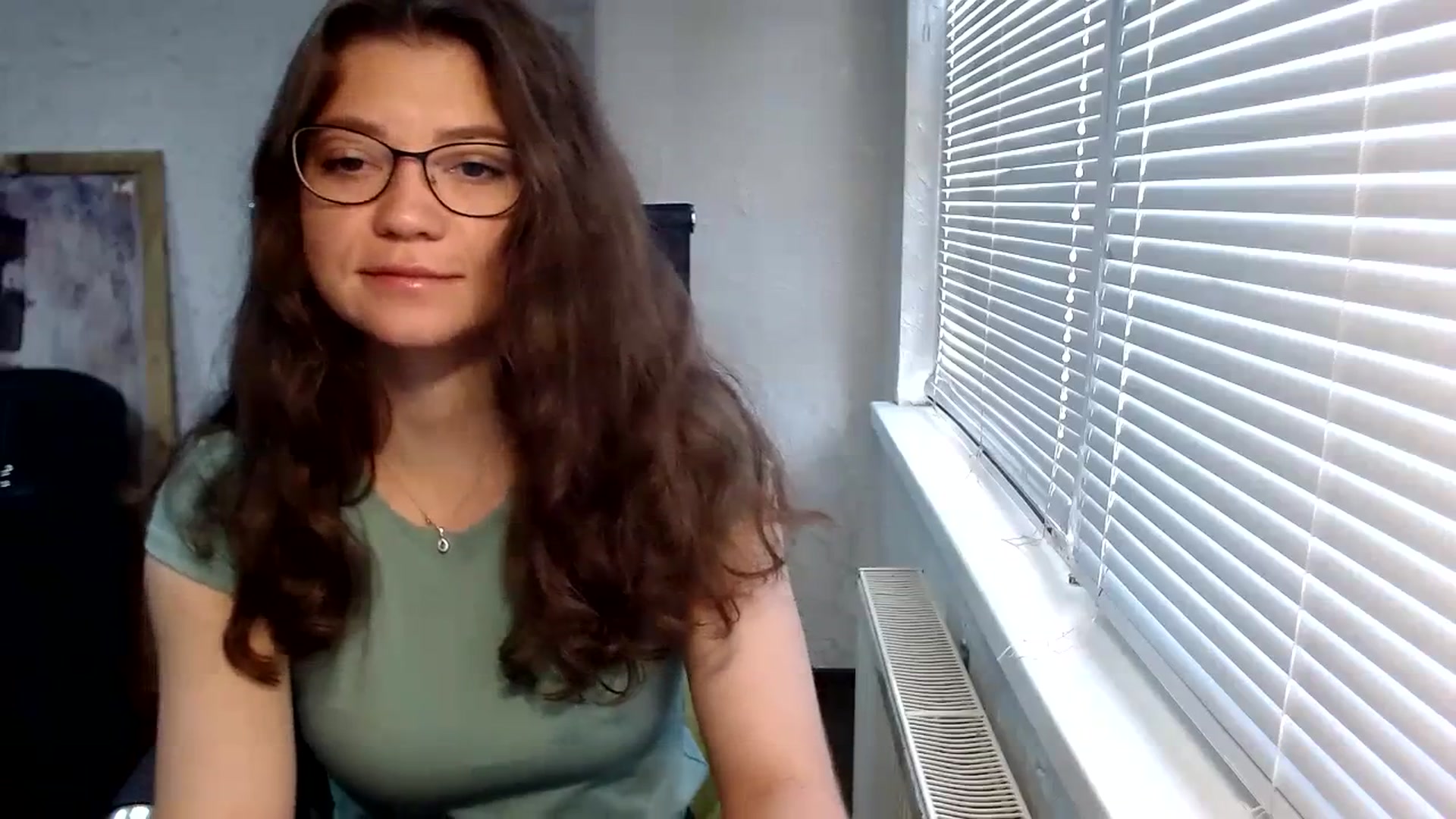 Gallery image thumbnail from SweetArinaA's myfreecams stream on, 09/27/2023, 07:27 image 2 of 20