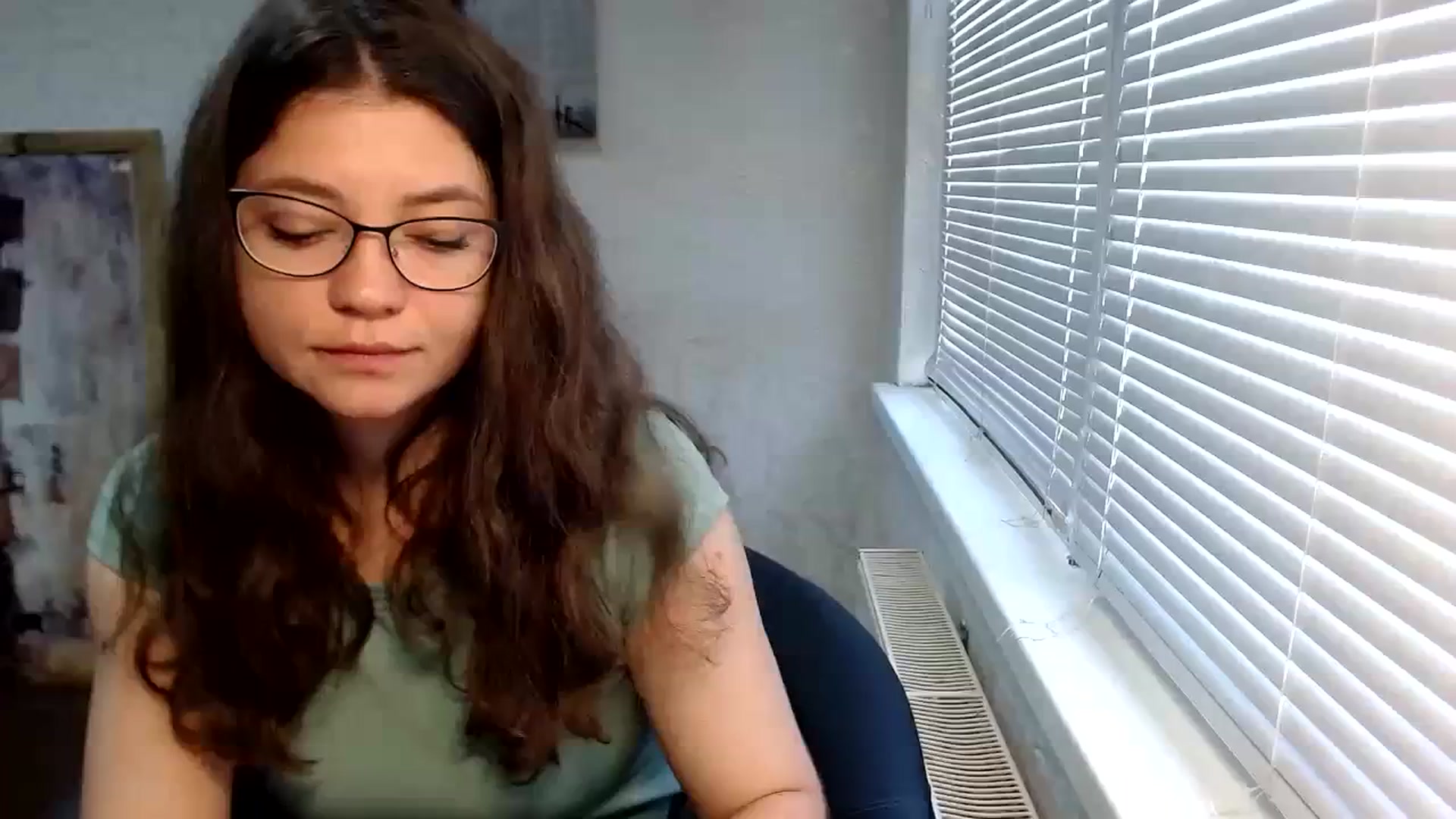 Gallery image thumbnail from SweetArinaA's myfreecams stream on, 09/27/2023, 08:27 image 17 of 20