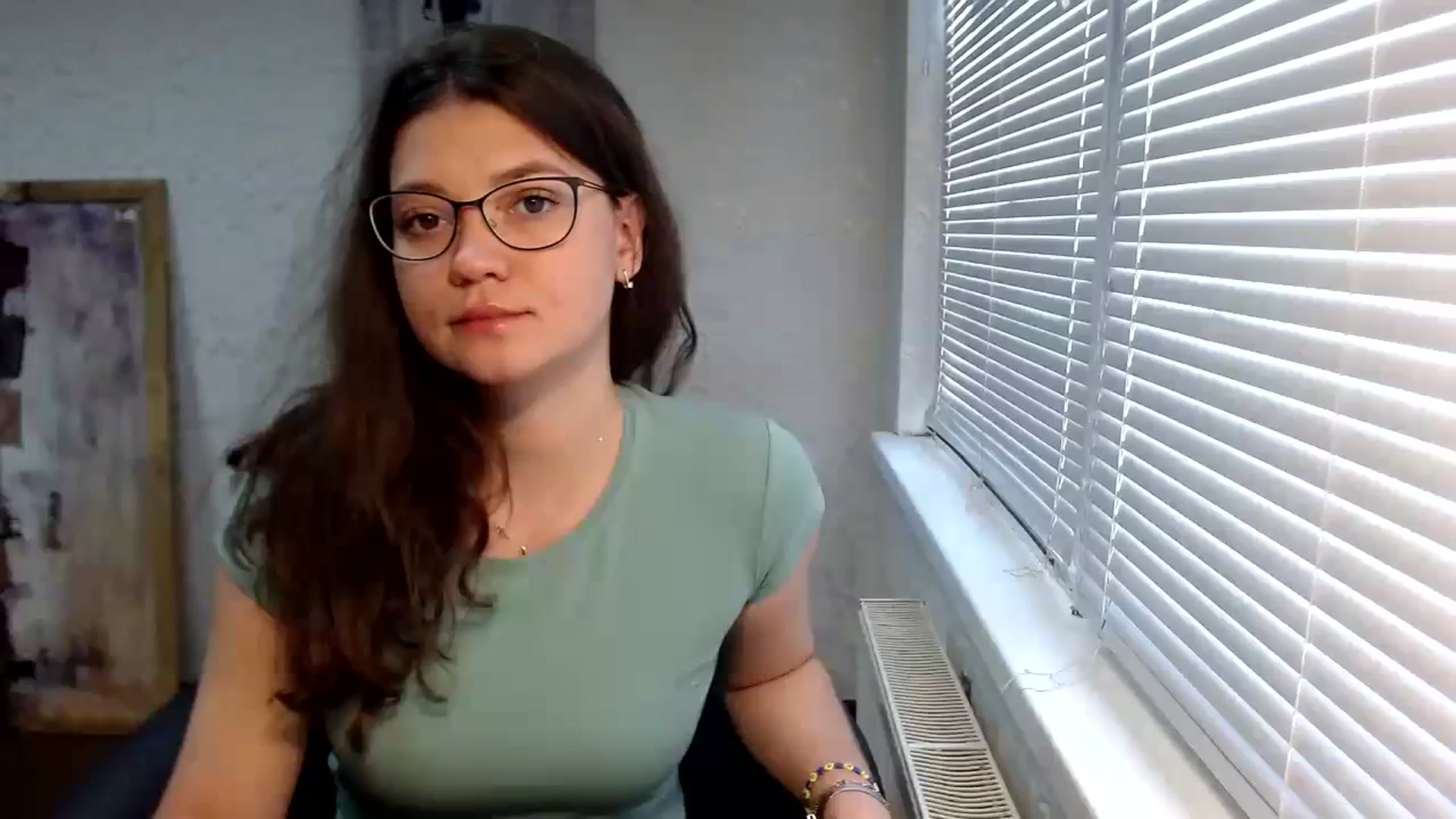 Gallery image thumbnail from SweetArinaA's myfreecams stream on, 09/27/2023, 10:19 image 1 of 20
