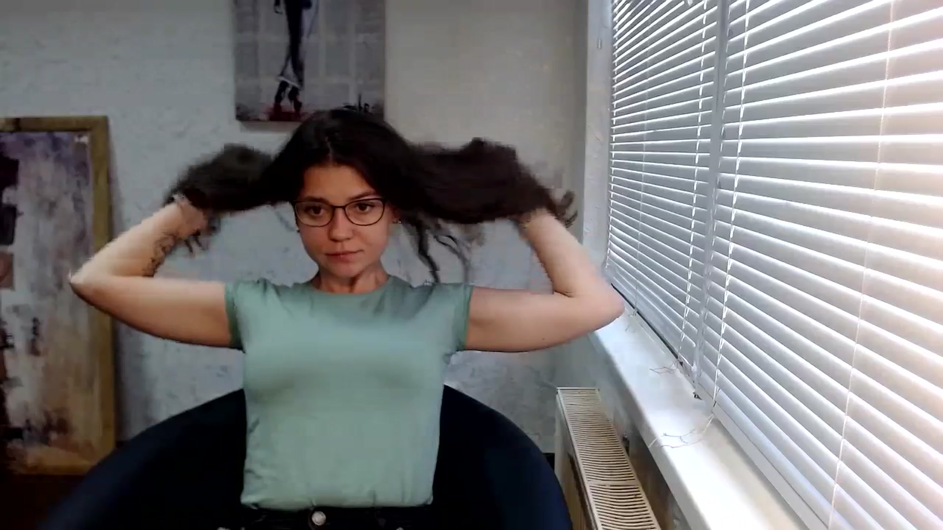 Gallery image thumbnail from SweetArinaA's myfreecams stream on, 09/27/2023, 10:19 image 2 of 20