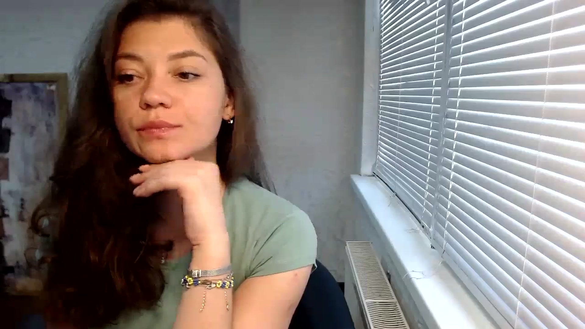 Gallery image thumbnail from SweetArinaA's myfreecams stream on, 09/27/2023, 10:31 image 9 of 20