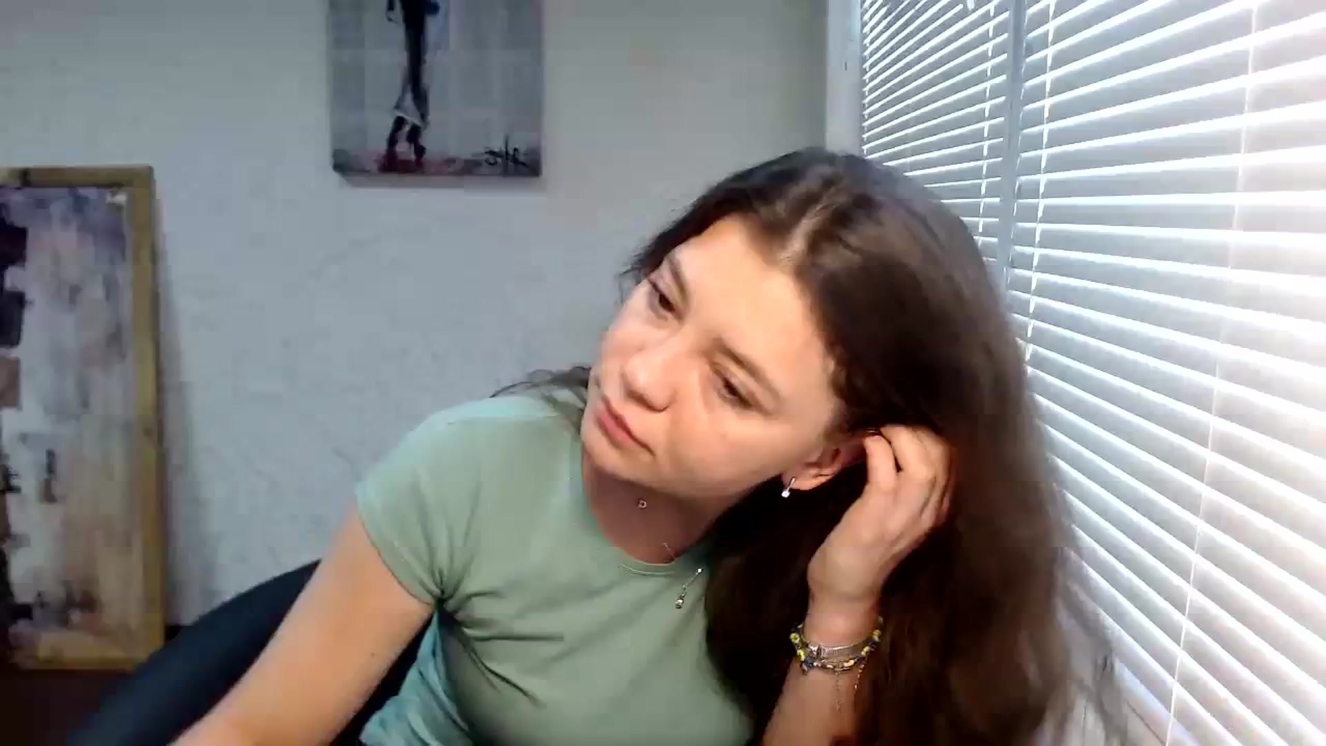 Gallery image thumbnail from SweetArinaA's myfreecams stream on, 09/27/2023, 10:31 image 18 of 20