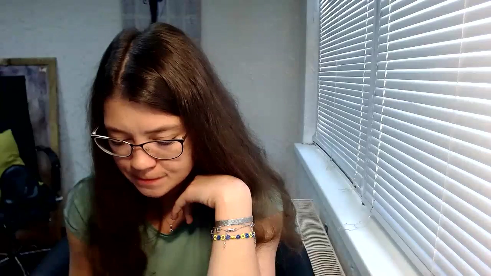 Gallery image thumbnail from SweetArinaA's myfreecams stream on, 09/27/2023, 12:28 image 14 of 20