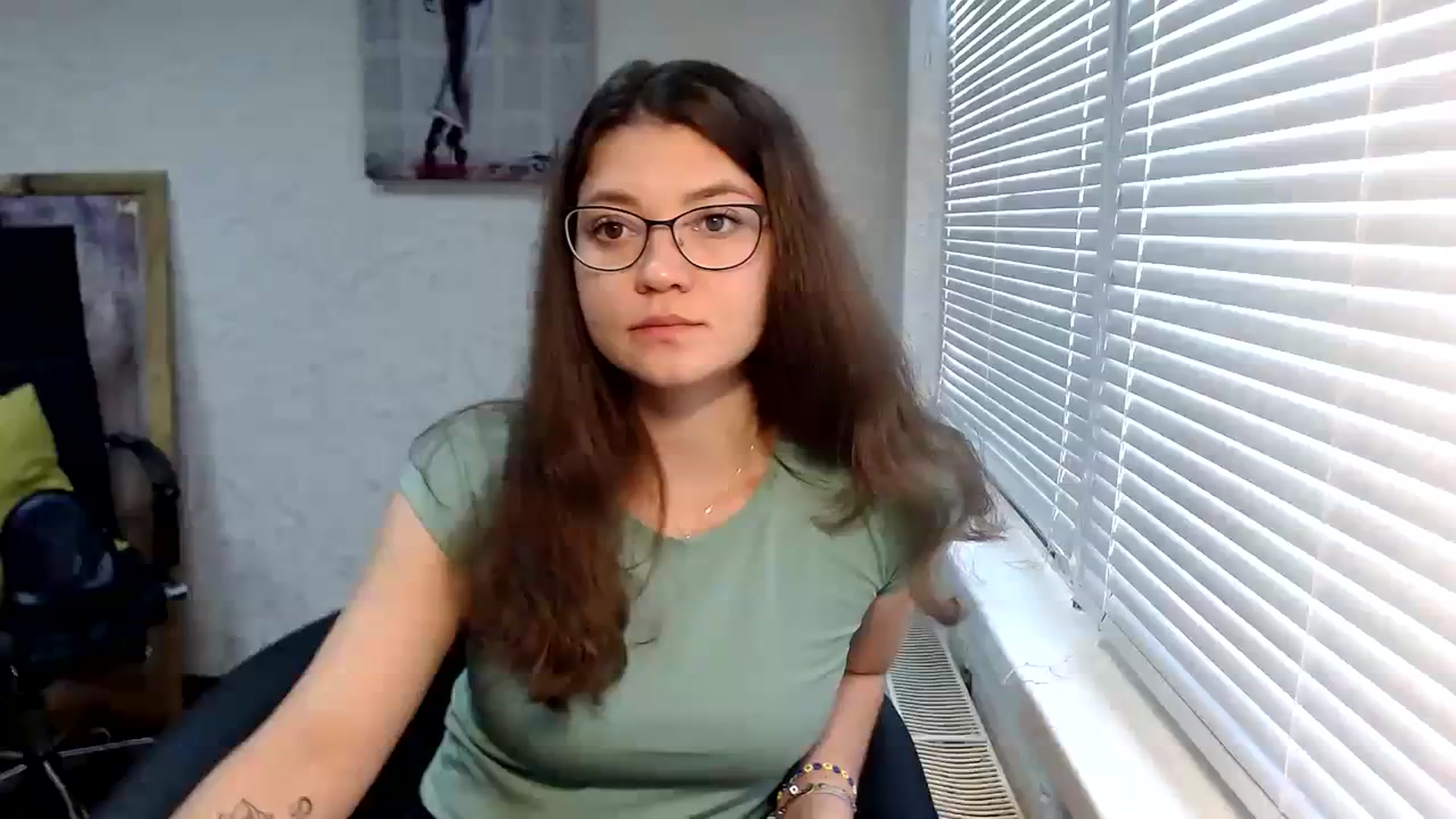 Gallery image thumbnail from SweetArinaA's myfreecams stream on, 09/27/2023, 12:28 image 13 of 20